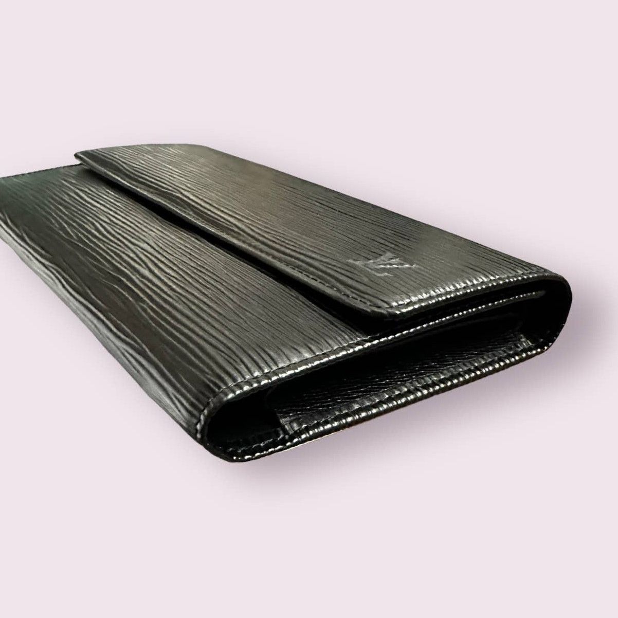 Louis Vuitton Louis Vuitton Black Epi Leather Porte Tresor International Size ONE SIZE - 4 Thumbnail