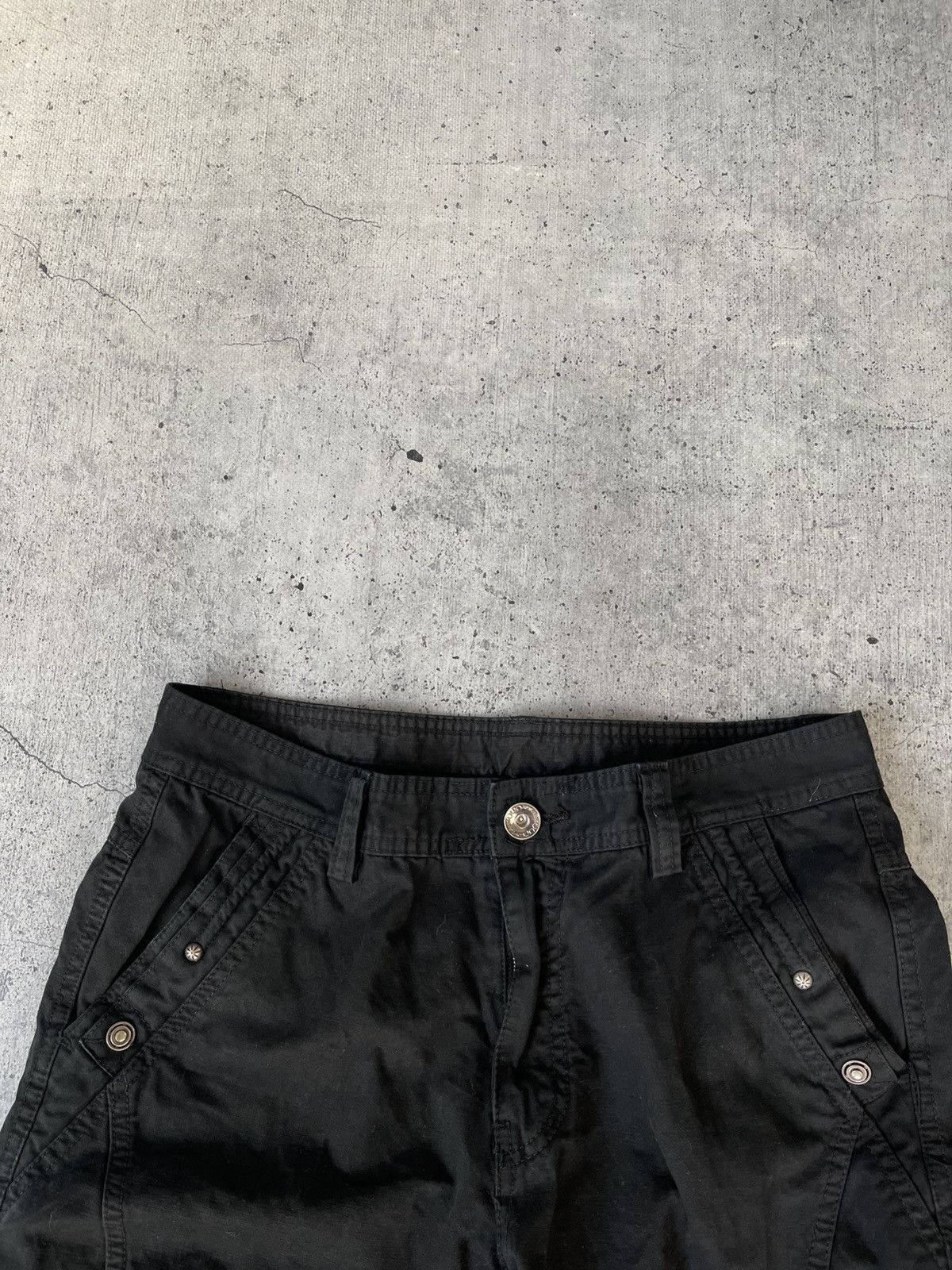 Japanese Brand Japan Y2K Black Avant Garde Multipocket Cargo Pants Size US 32 / EU 48 - 3 Thumbnail