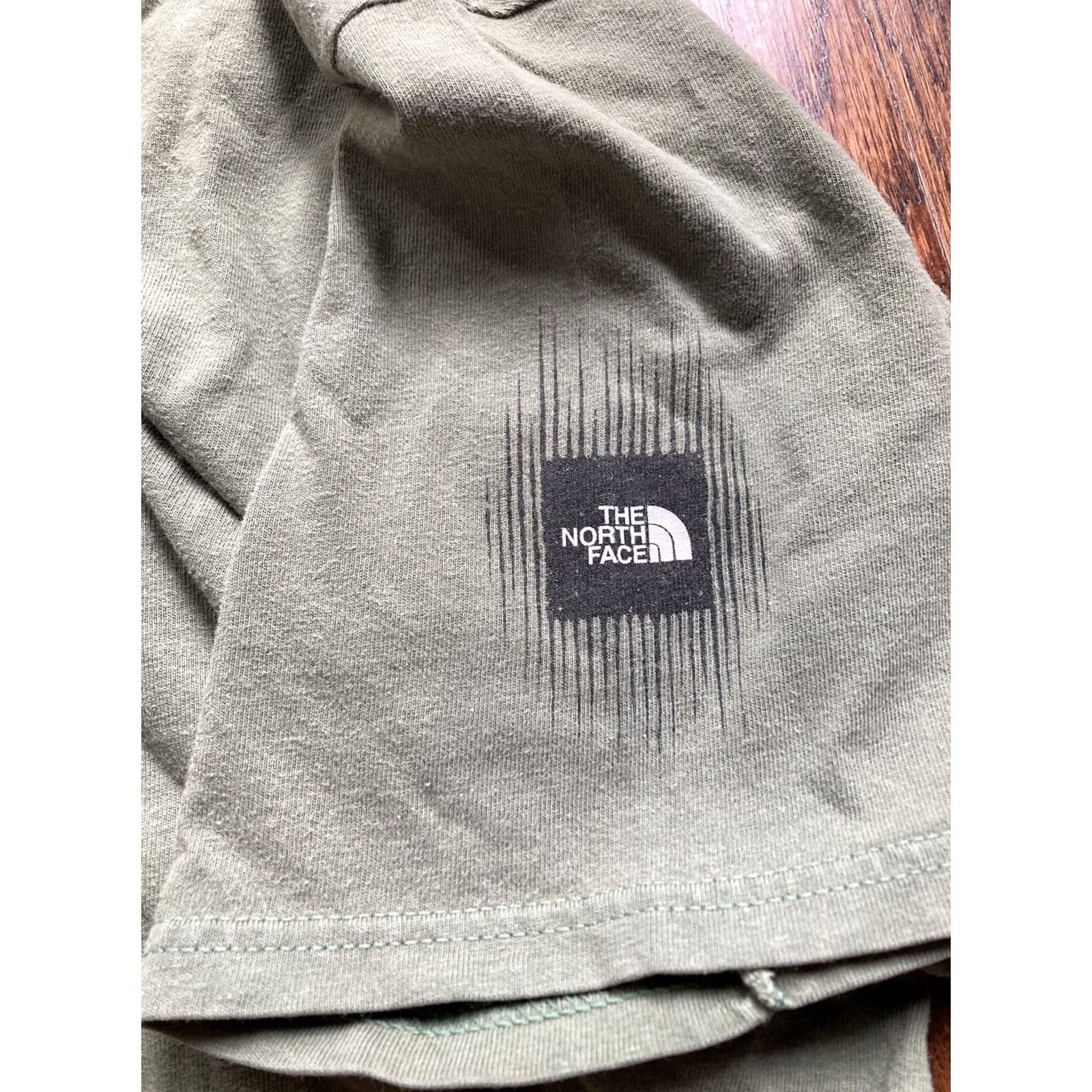 The North Face VINTAGE The North Face Shirt XL Mens Green 90s Outdoor Logo US Box Logo Alpine Equipment Size US XL / EU 56 / 4 - 7 Thumbnail