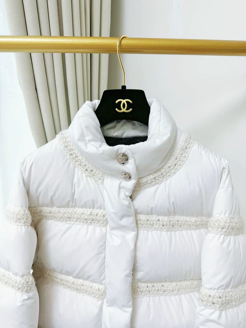 Chanel Chanel 24N Snow White White Lace Down Jacket Size XXS / US 00 / IT 34 - 4 Thumbnail