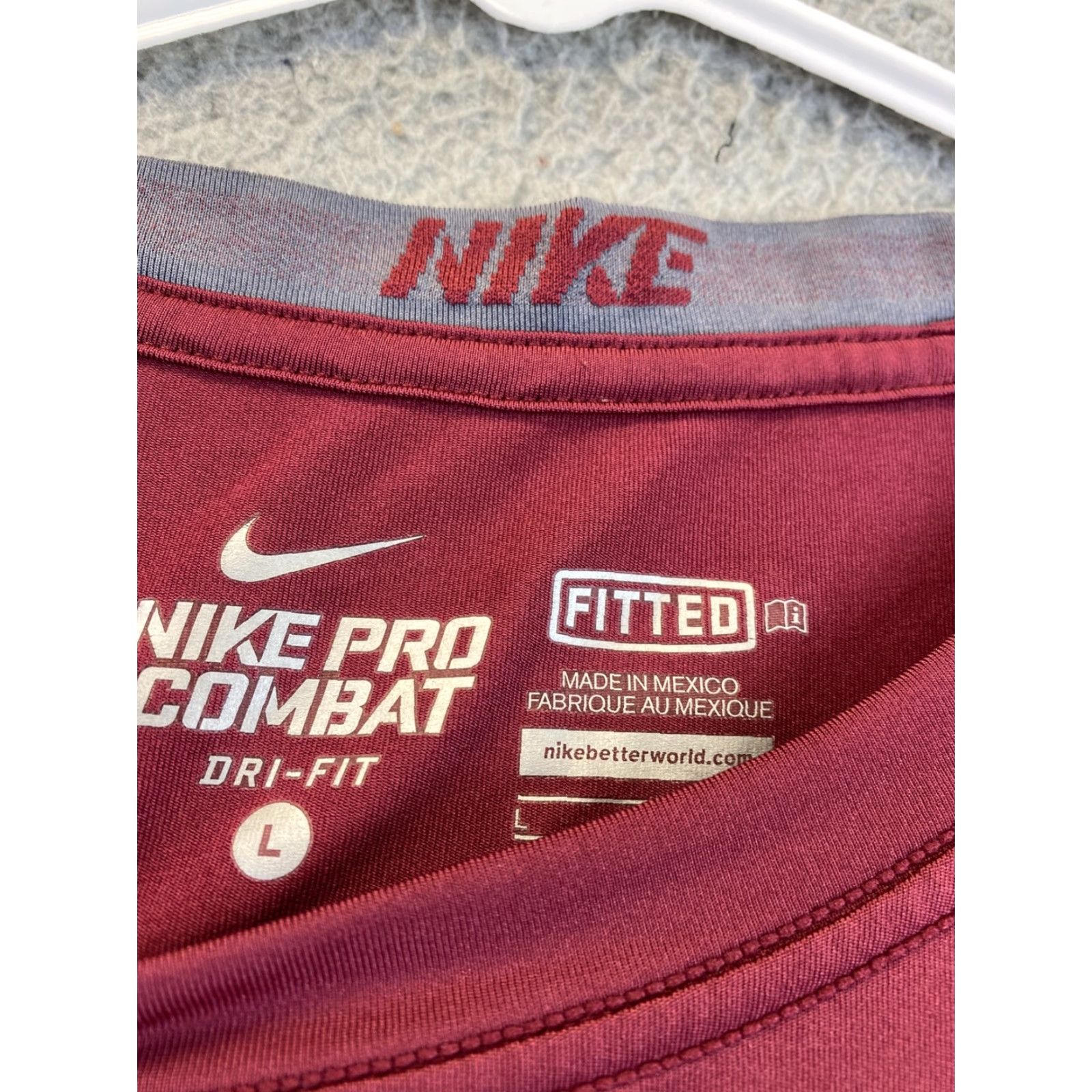 Nike Nike Dri-Fit Shirt Mens L Red Fitted Short Sleeve Active Running Workout /92-31 Size US L / EU 52-54 / 3 - 5 Thumbnail