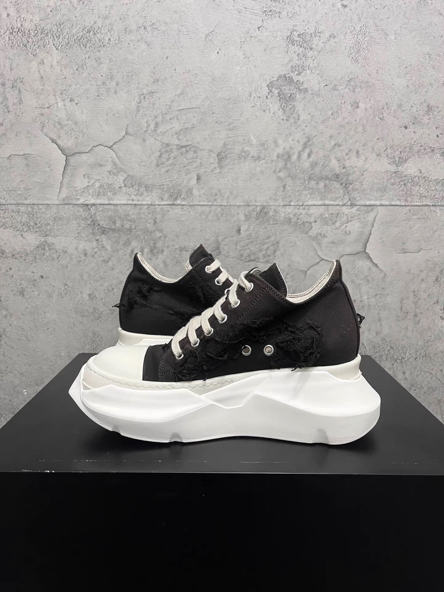 Rick Owens Rick Owens Thick Sole Destroyed Converse K34 Size US 6 / IT 36 - 6 Thumbnail