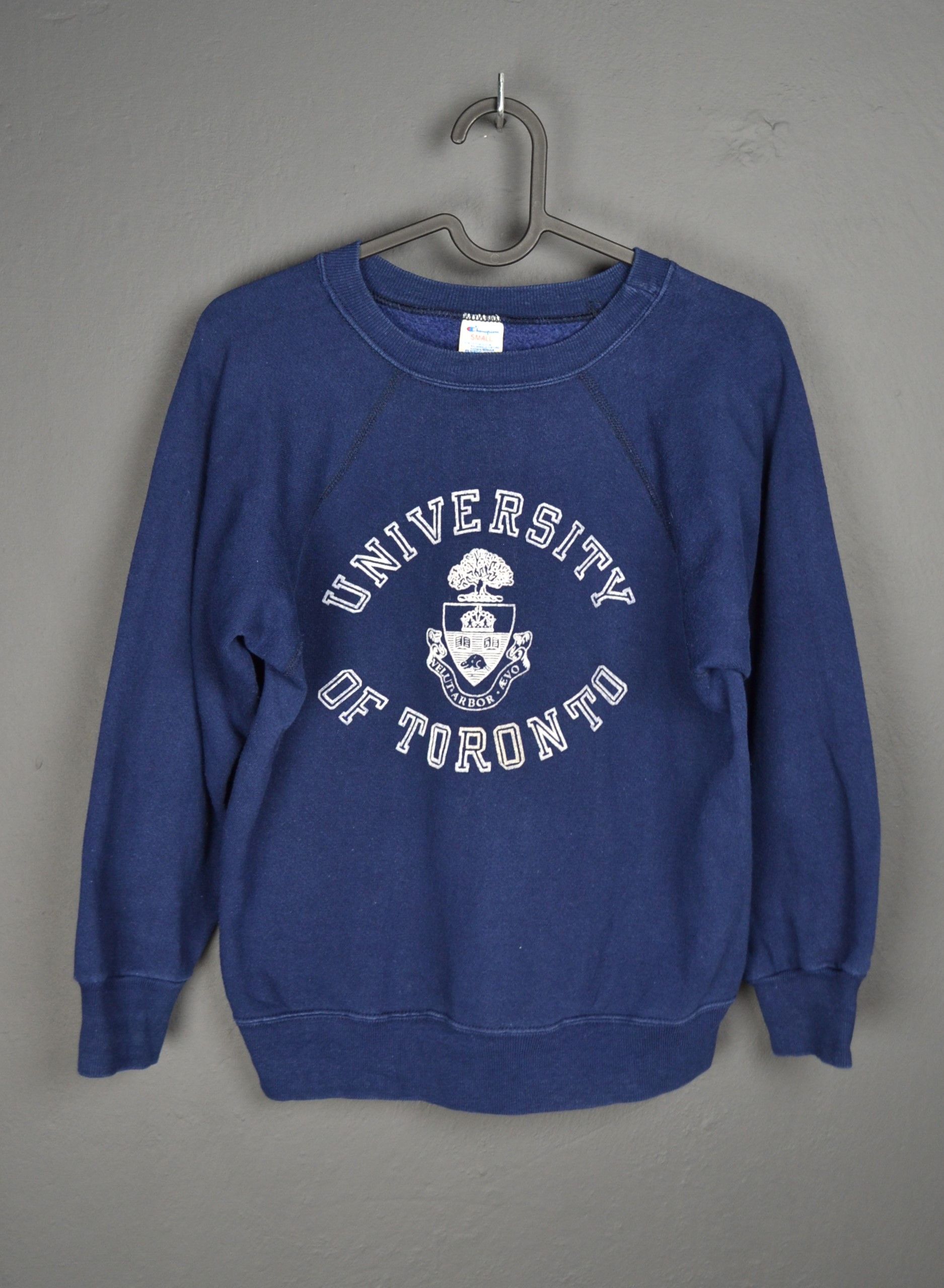 University Of Toronto 80s Navy Champion Sweatshirt S Women's