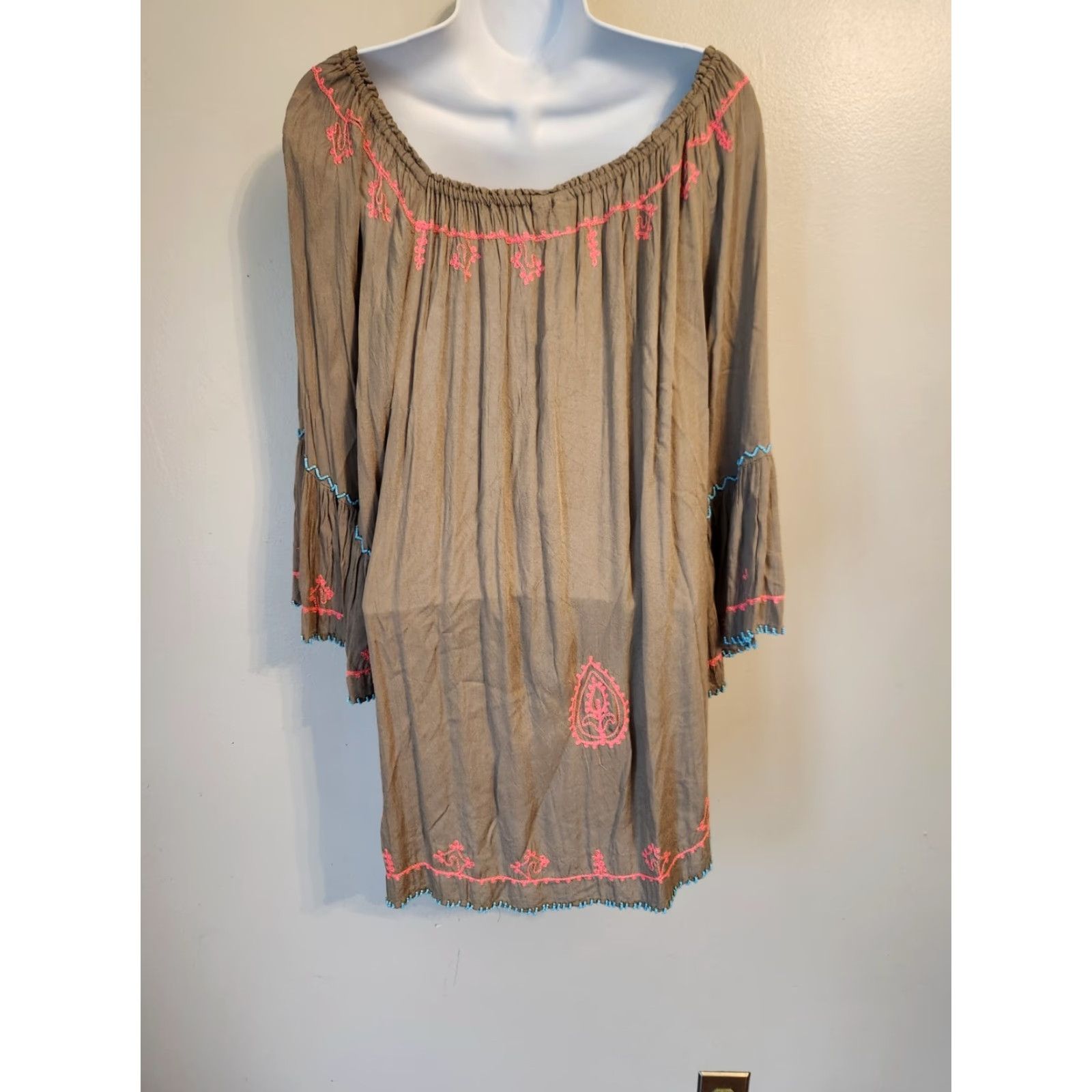 Bell Lagaci Gray Bell Sleeve Beaded Embroidered Cover Up Top M Women Bohemian Hippie Round Neck 3/4 Sleeve Casual Travel Rayon Hand Wash Only Size M / US 6-8 / IT 42-44 - 6 Thumbnail