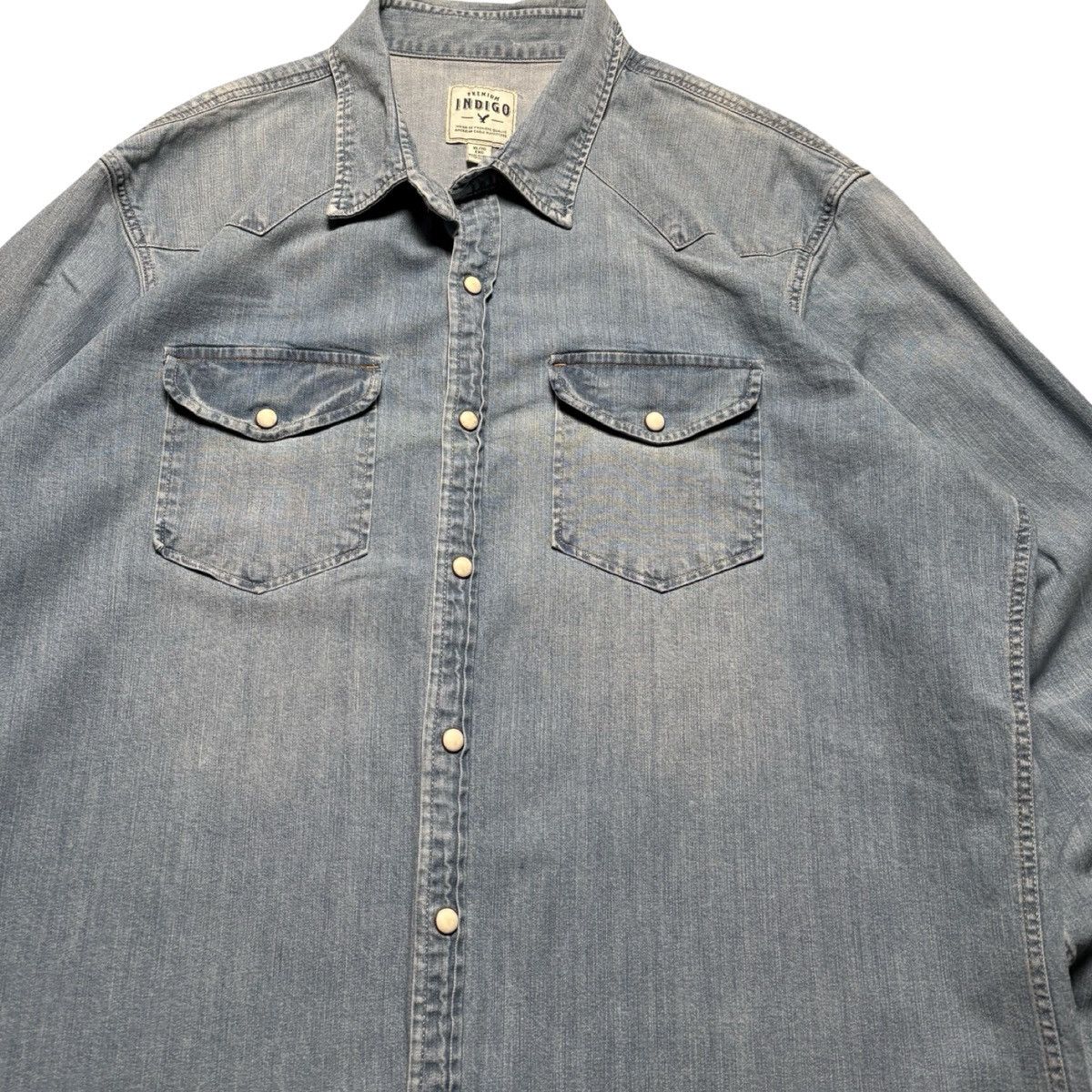 American Eagle Outfitters American Eagle Men’s Denim Pearl Snap Western Shirt Size XL Size US XL / EU 56 / 4 - 2 Thumbnail
