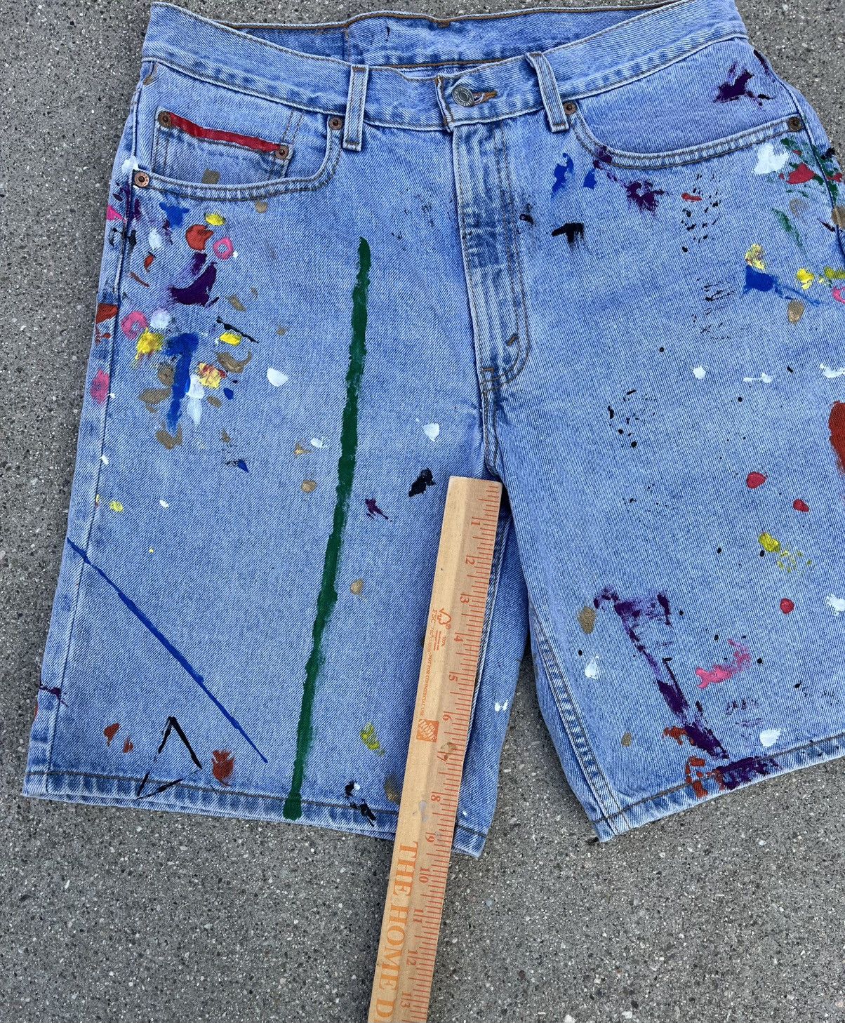 Levi's × Vintage Vintage Levi’s 550 Jean Shorts Relaxed Fit 2001 Jorts Size US 33 - 7 Thumbnail