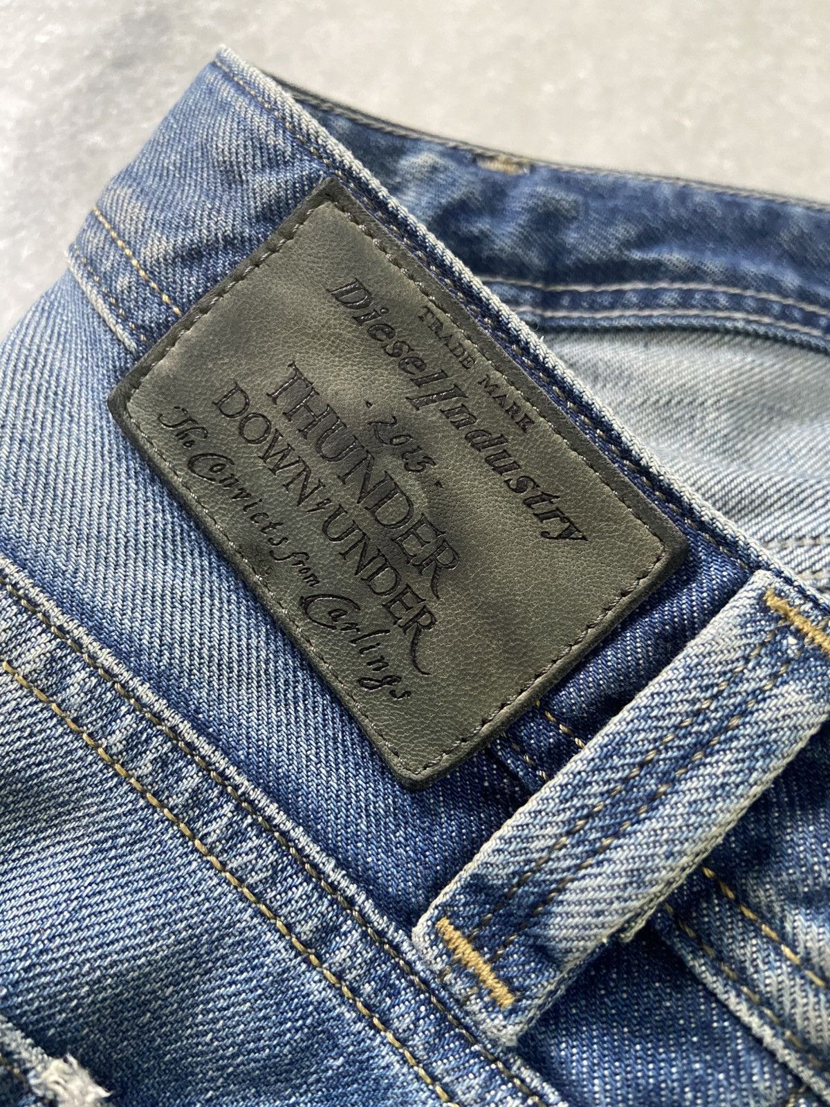 Diesel Diesel Straight-leg jeans Size US 33 - 11 Thumbnail