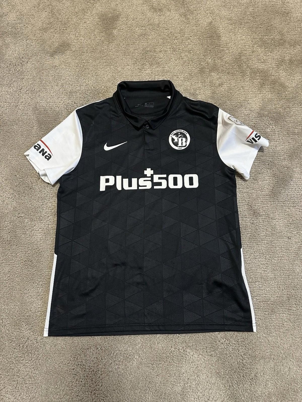 Nike YOUNG BOYS 2020 2021 THIRD FOOTBAL SHIRT SOCCER JERSEY NIKE Size ONE SIZE - 1 Thumbnail