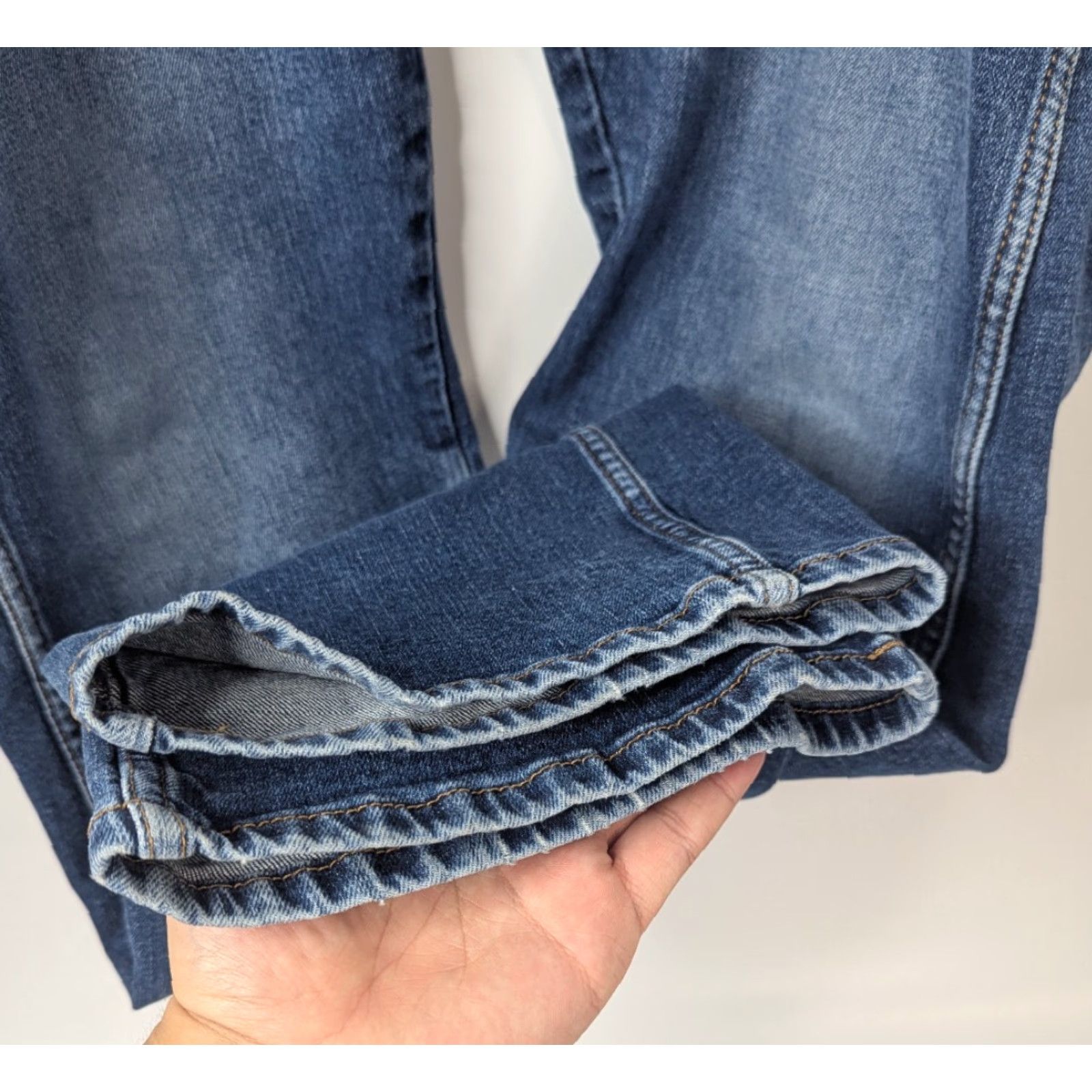 Wrangler Wrangler Retro Jeans Mens 36x32 Blue Denim Stretch Straight 5-Pocket Design Cowboy Western Boot Part of Wrangler Retro Collection Mens Size US 36 / EU 52 - 3 Thumbnail