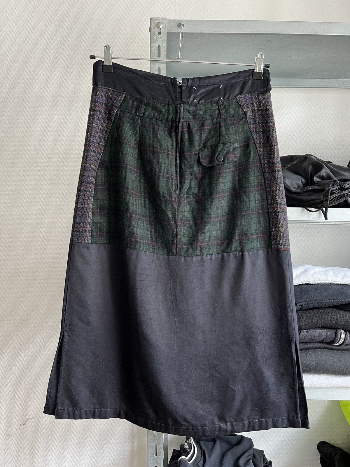 Maison Margiela AW2002 Artisanal Silk/Wool Skirt Size 28" / US 6 / IT 42 - 2 Thumbnail