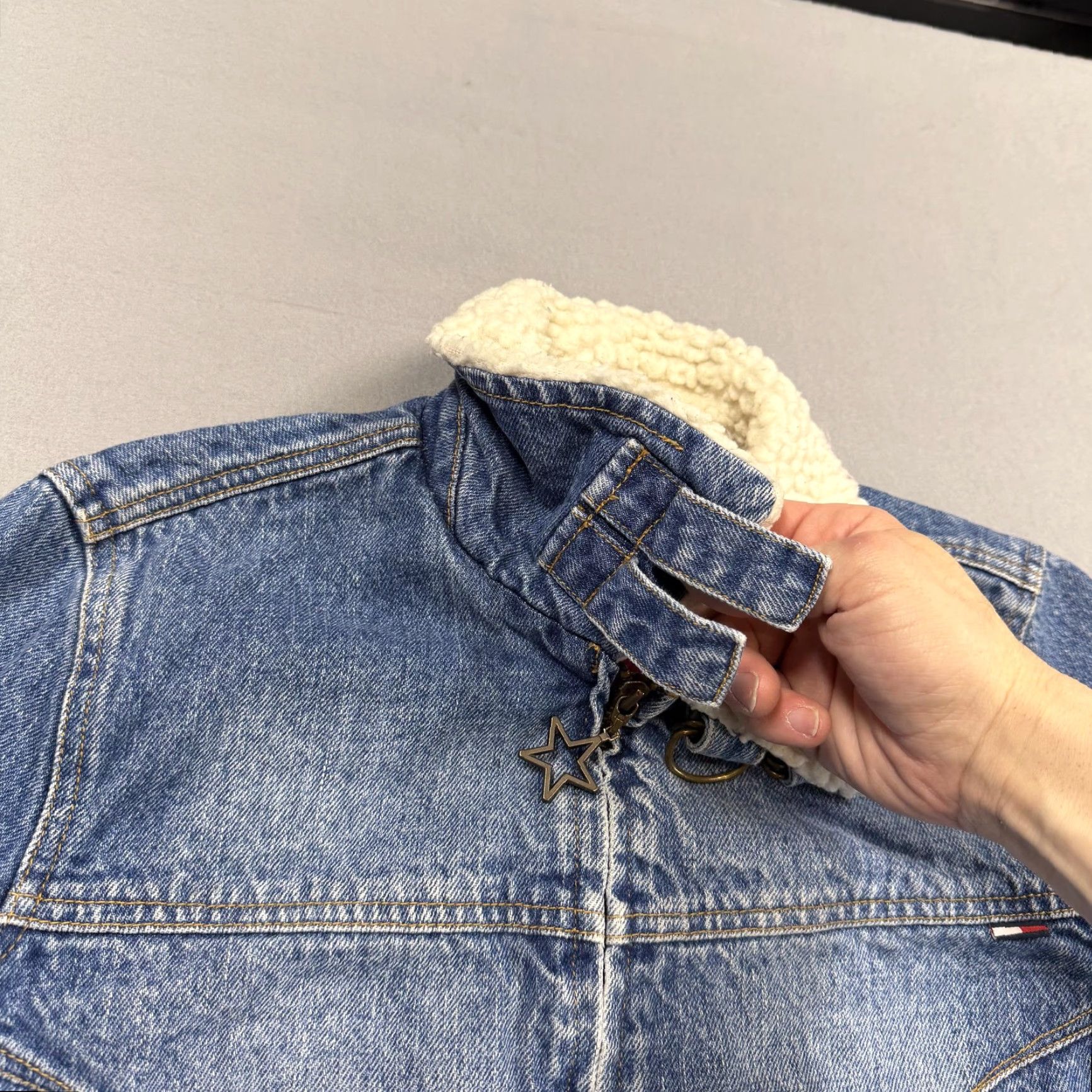 Denime Tommy Jeans Jacket Womens Large Blue Denim Sherpa Lined Full Zip Cozy Warm Size 36" / US 14 / IT 50 - 4 Thumbnail