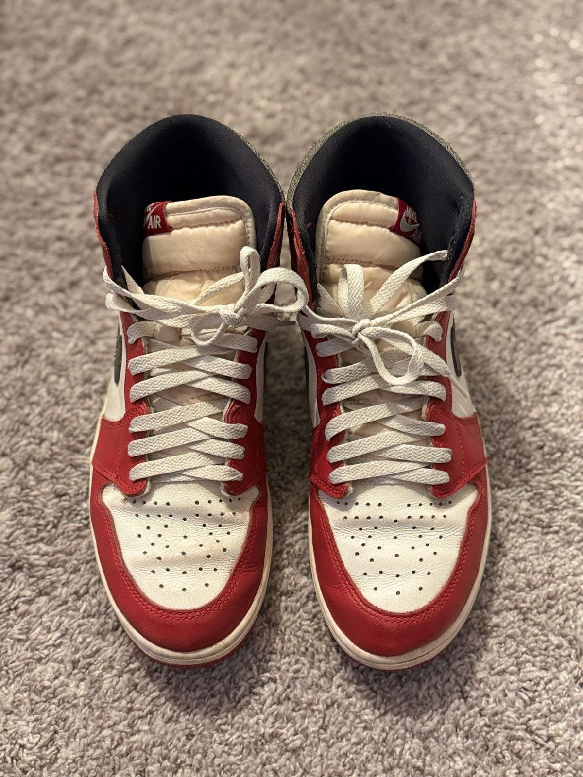 Jordan Brand Jordan 1 Chicago lost & founds Size US 11 / EU 44 - 1 Thumbnail