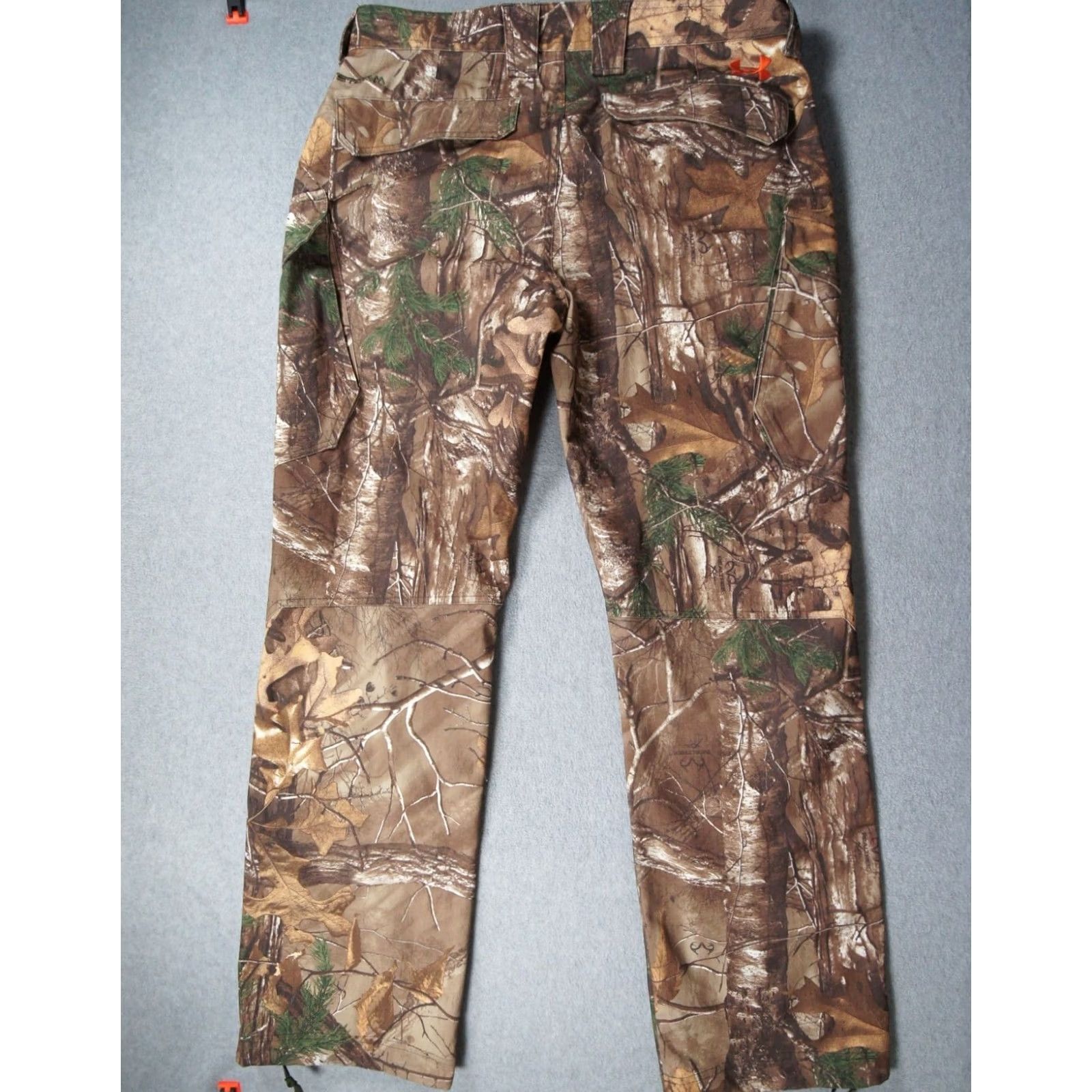 Under Armour Under Armour Pants Mens 34x32 Brown Camouflage Real Tree Cargo Hunting Outdoors NEW Size US 34 / EU 50 - 6 Thumbnail