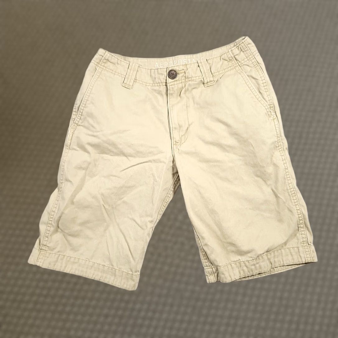 Vintage Aeropostale Bermuda Shorts Womens 27 Beige Khaki Cotton Casual - Good Used Condition Size 27" / US 4 / IT 40 - 1 Thumbnail