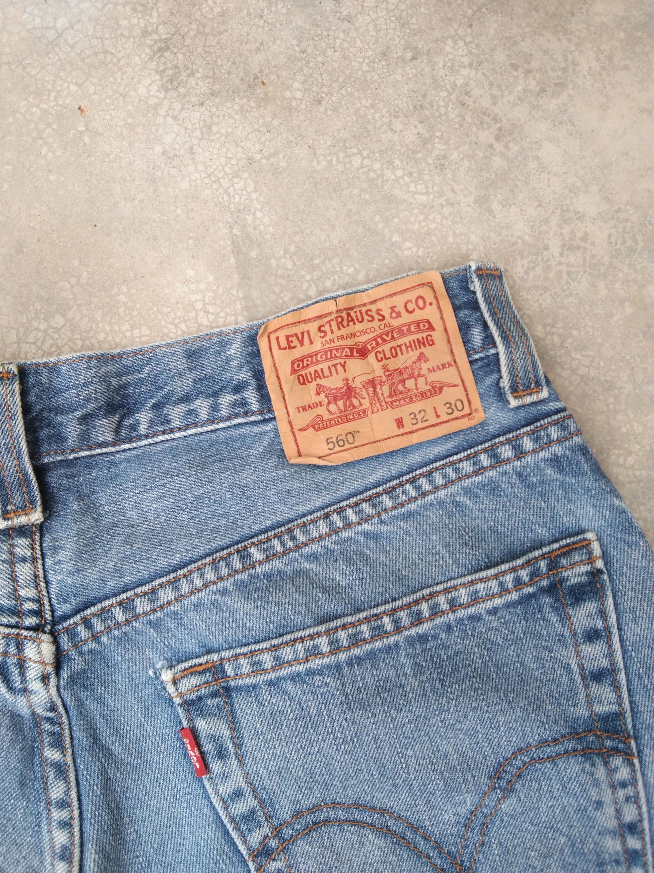 Jean × Levi's × Vintage Vintage Levis 560 Loose Fit Baggy Jeans 32x29 Size US 32 / EU 48 - 3 Thumbnail
