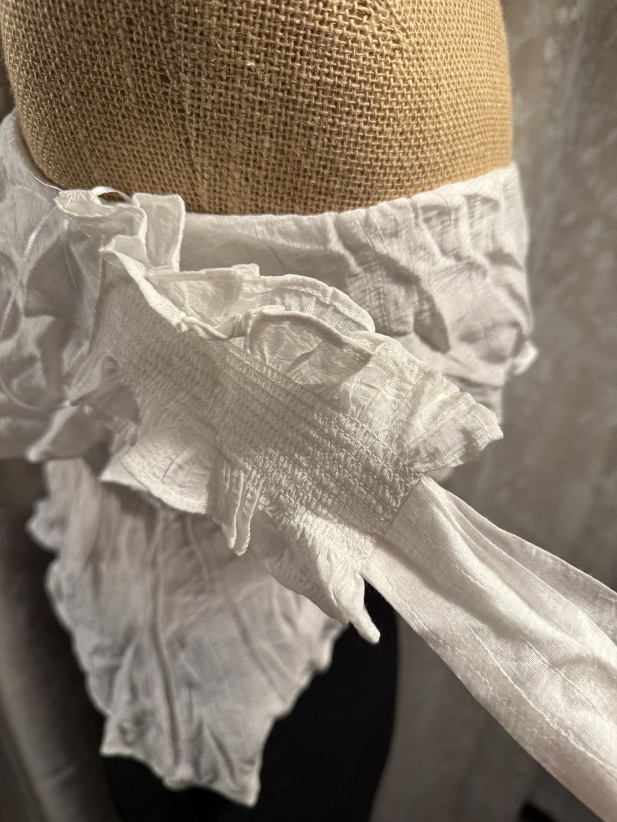 Other Romantic Off-Shoulder Ruffle Top – White | Boho Chic Size M / US 6-8 / IT 42-44 - 8 Thumbnail
