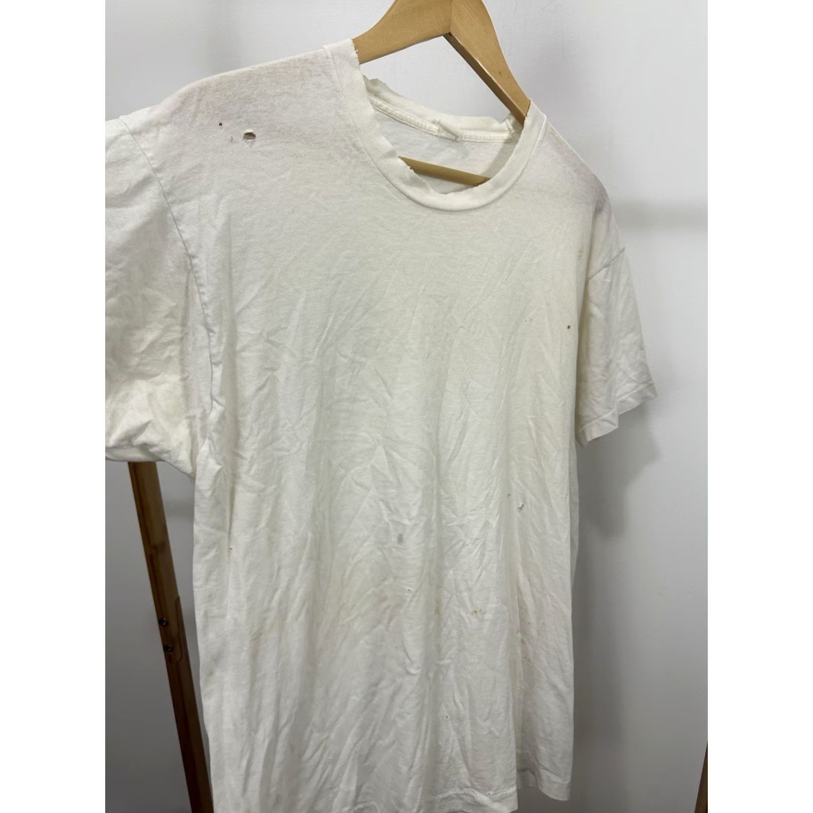 Thrasher VTG 80s Cotton Blank Thrashed Distressed Worn WIP Work T-Shirt XL White Mens XL Shirt Size US XL / EU 56 / 4 - 4 Thumbnail