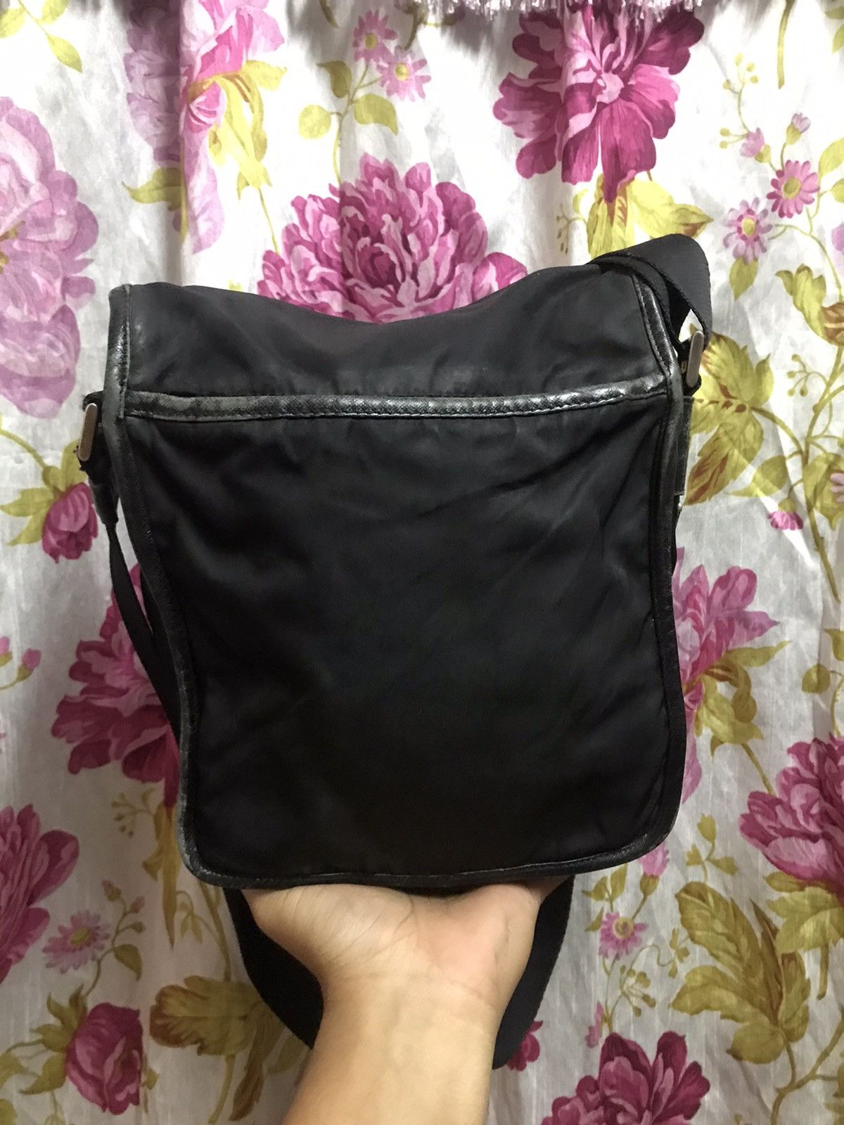 Prada Authentic Prada Black Shoulder Size ONE SIZE - 3 Thumbnail
