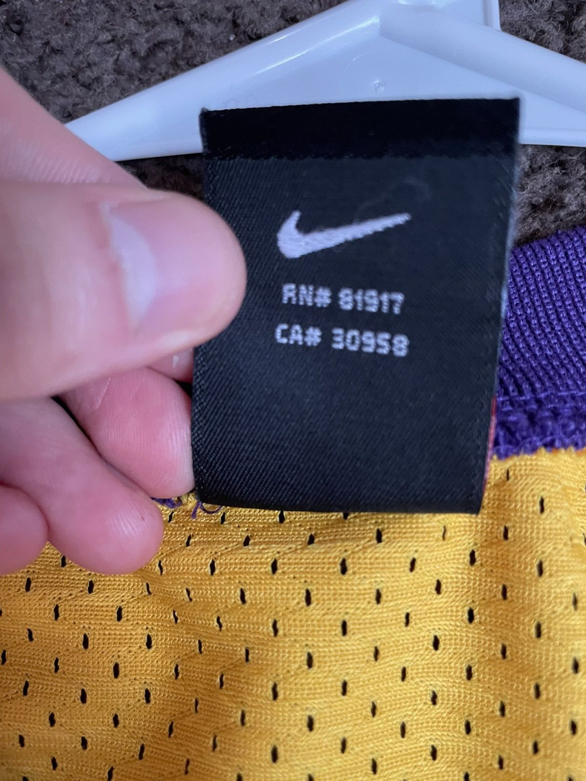 NBA Vintage Nike Kobe Bryant #8 Lakers Swingman Gold Purple Size US S / EU 44-46 / 1 - 5 Thumbnail