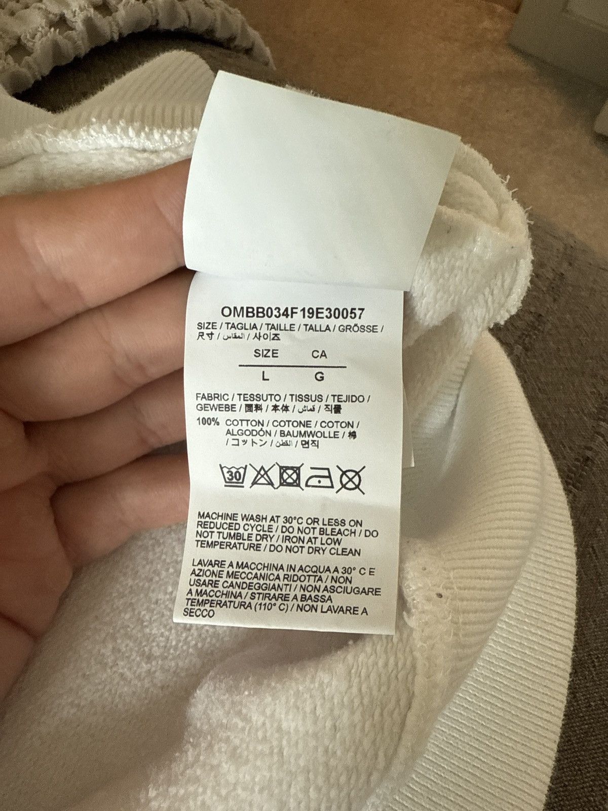 Off-White Off-White Acrylic Arrows Hoodie Sz L Size US L / EU 52-54 / 3 - 3 Thumbnail
