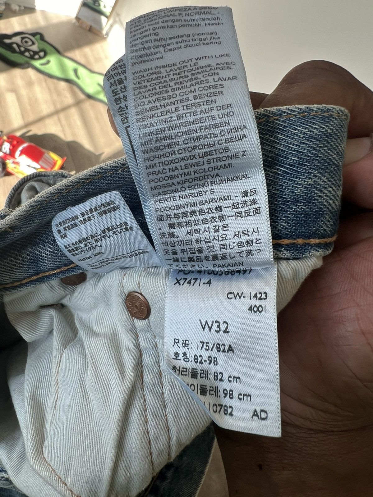 DENIM TEARS × Levi's Levi’s 501 DT “Denim Tears” Custom Print Jeans Size US 32 / EU 48 - 6 Thumbnail