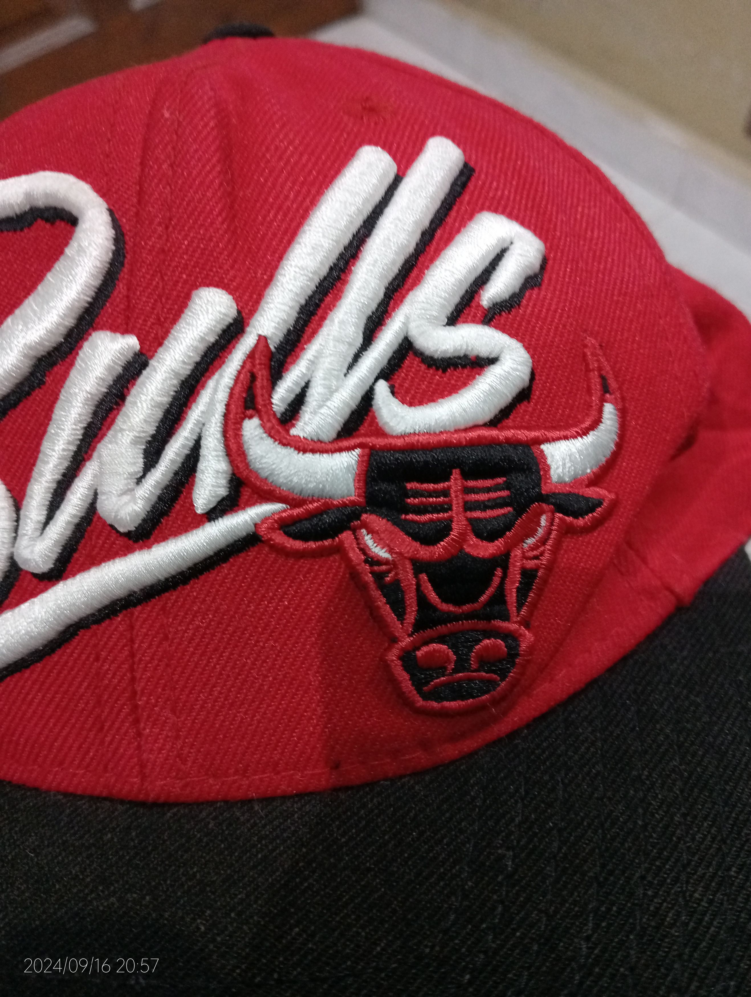 Mitchell & Ness Vintage Mitchell & Ness Chicago Bulls Embroidery Cap Size ONE SIZE - 6 Thumbnail