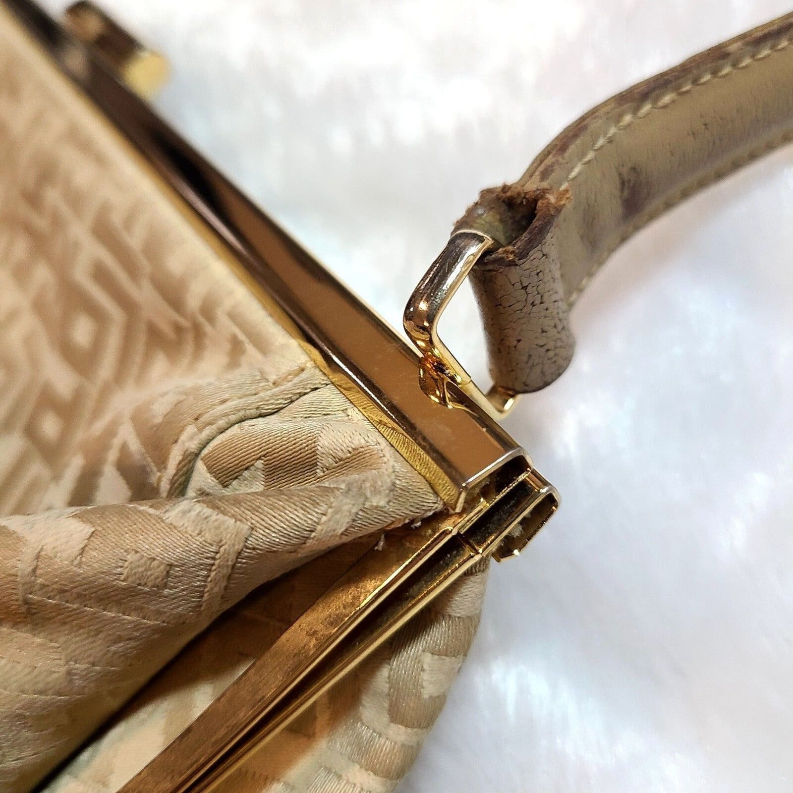 Longchamp Longchamp Signature Tan Jacquard & Leather Shoulder Bag VGUC Size ONE SIZE - 7 Thumbnail