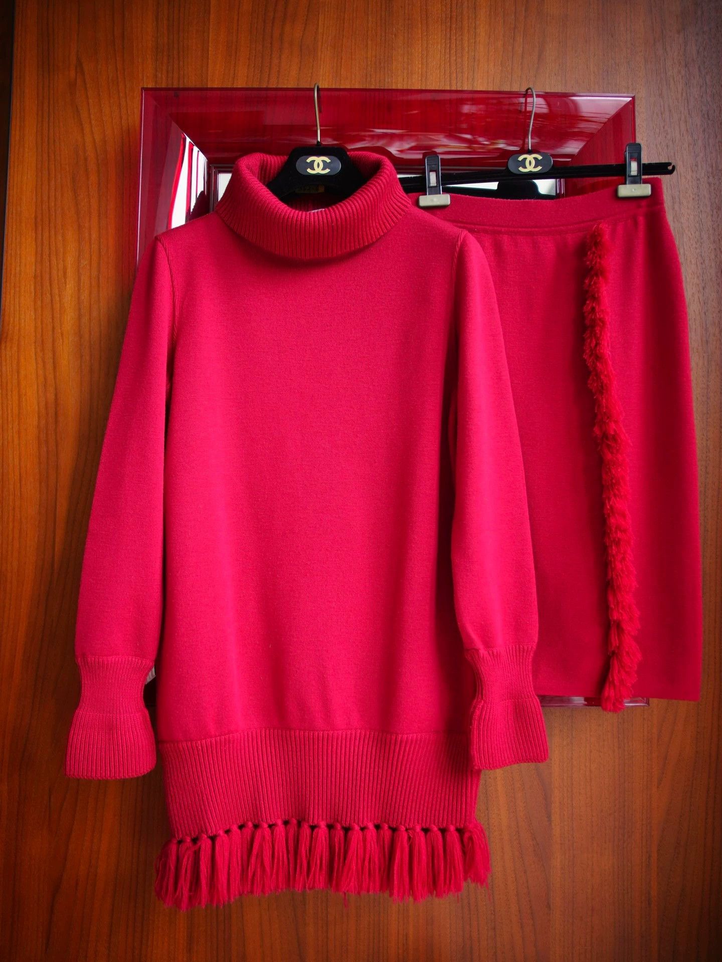 Chanel Chanel Vintage Burgundy Tassel Wool Sweater Skirt Size S / US 4 / IT 40 - 2 Thumbnail