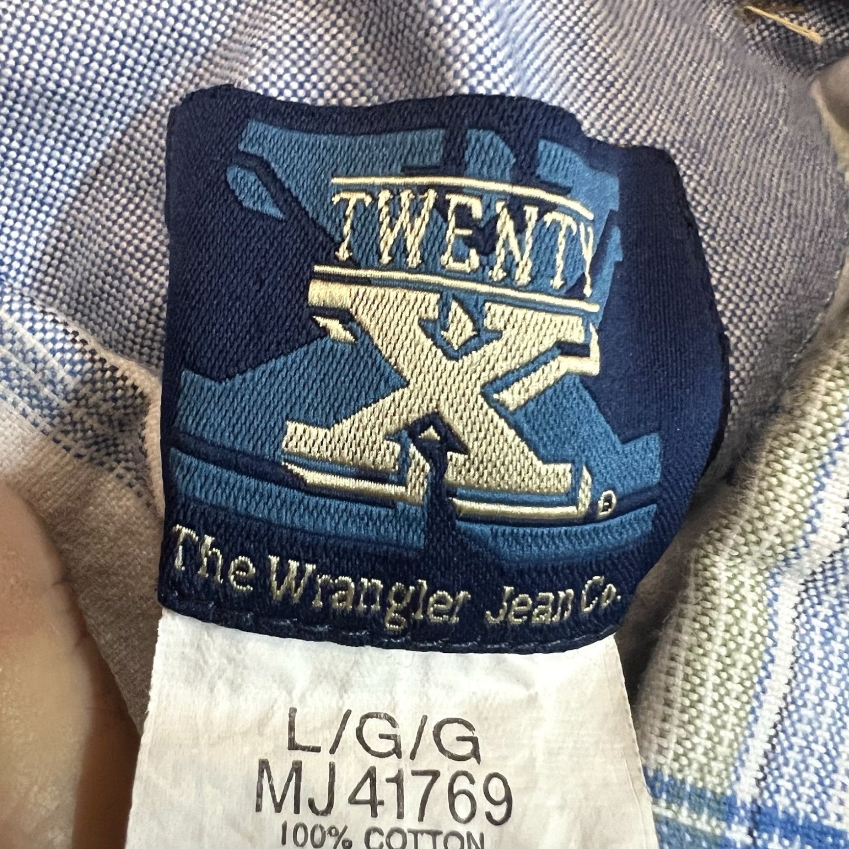 Wrangler VINTAGE No, Wrangler 20X Cowboy Check Button-Down Shirt Mens Size L Blue/Green, Button-Up, Cotton, Regular Fit, Long Sleeve Mens Size US L / EU 52-54 / 3 - 7 Thumbnail