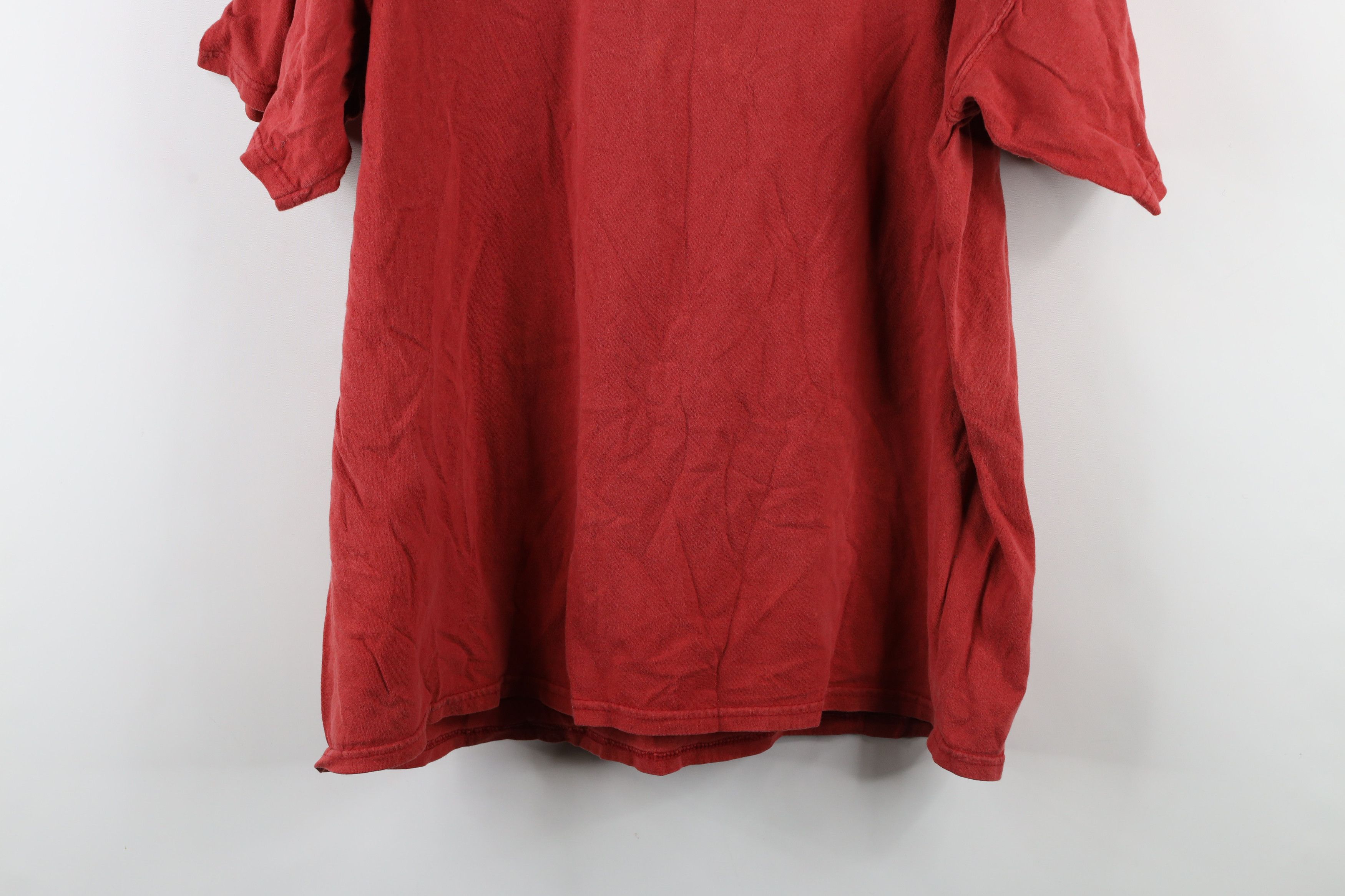 Russell Athletic × Vintage Vintage 90s Russell Athletic Blank Pocket T-Shirt Red Cotton Size US L / EU 52-54 / 3 - 14 Thumbnail