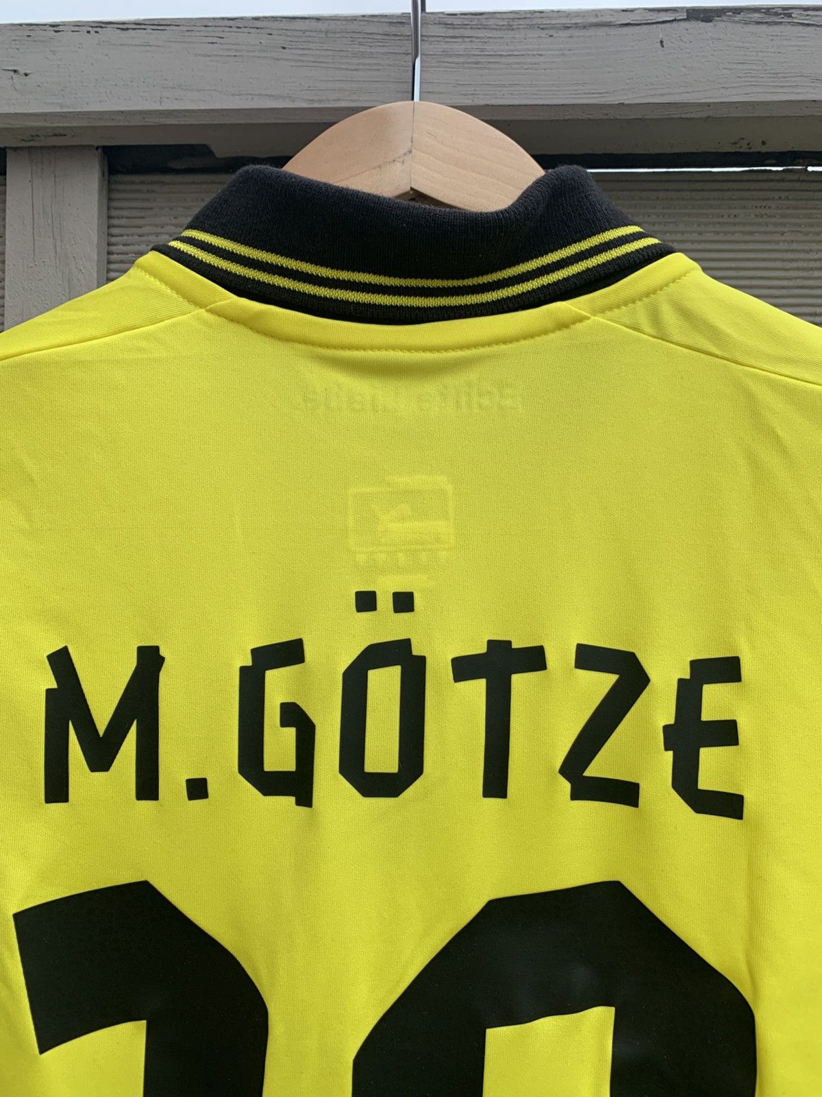Puma Vintage Retro Puma Borussia Dortmund M. Götze 10 Jersey Size US S / EU 44-46 / 1 - 11 Thumbnail