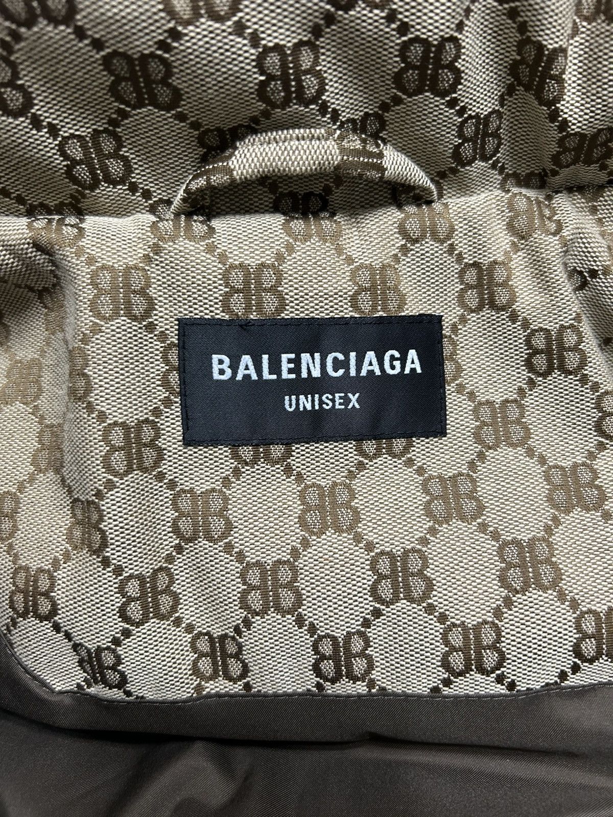 Balenciaga × Gucci Balenciaga X Gucci hacker project Size US M / EU 48-50 / 2 - 4 Thumbnail