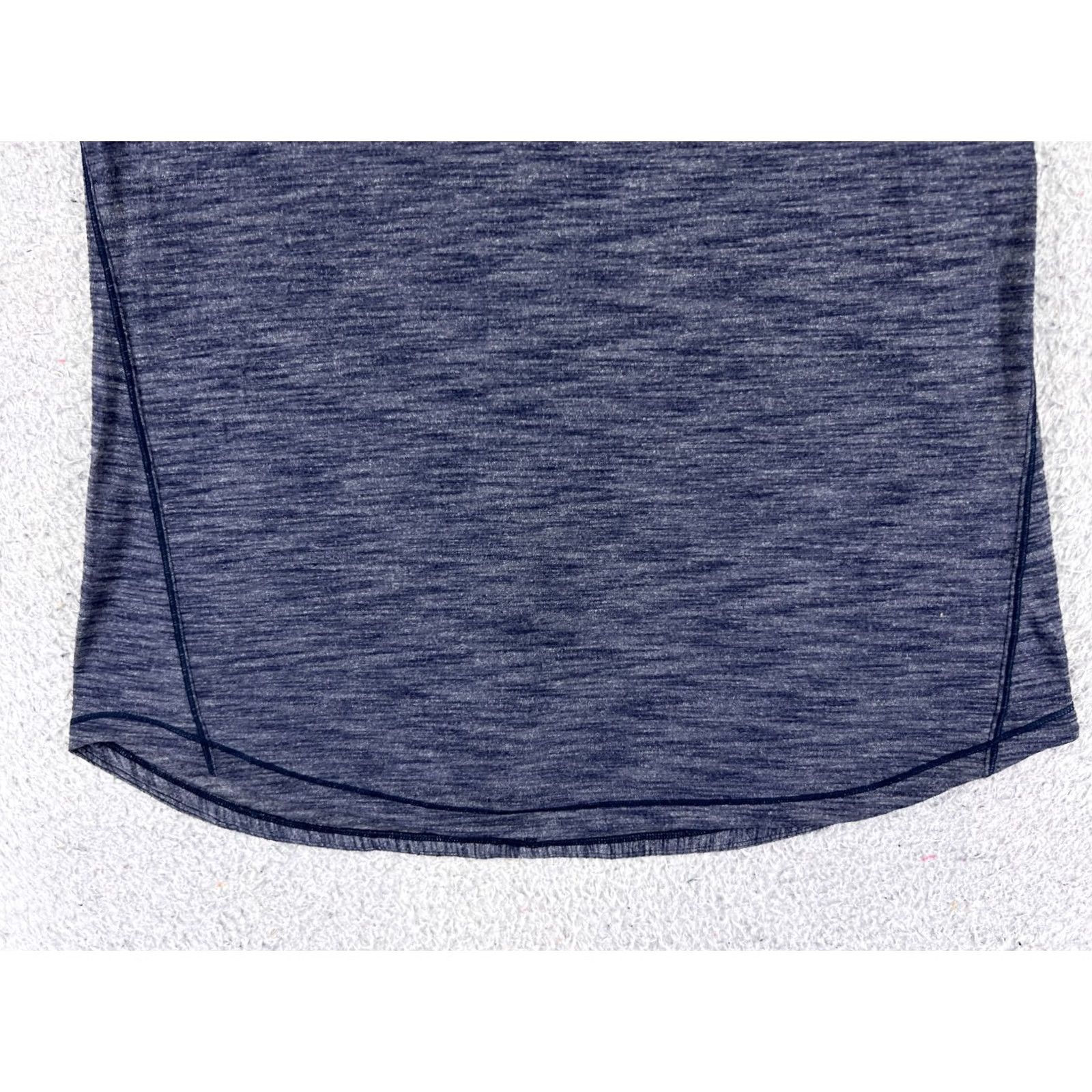 Lululemon Lululemon Shirt Women 6 Blue Intensi-Tee Luon Light Short Sleeve Gym Workout Shirt Womens 6 Blue Intensi-Tee Luon Light Short Sleeve Gym Workout Size M / US 6-8 / IT 42-44 - 5 Thumbnail