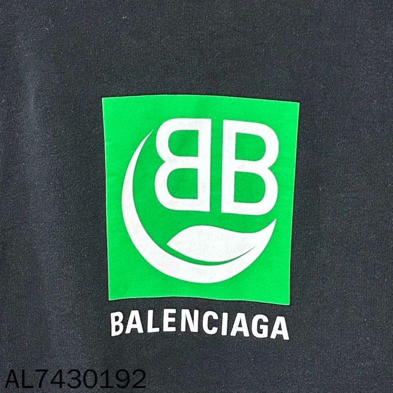 Balenciaga Balenciaga Eco-friendly printed hoodies 2501-Nextarrow Size US XL / EU 56 / 4 - 9 Thumbnail