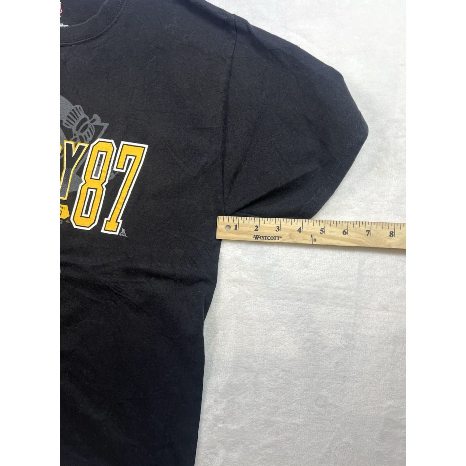 Hanes Men's Pittsburgh Penguins T-Shirt Black Cotton Crew Neck Short Sleeve M Hanes Logo Graphic Print Sports Retro? (adjusted) Size US M / EU 48-50 / 2 - 5 Thumbnail