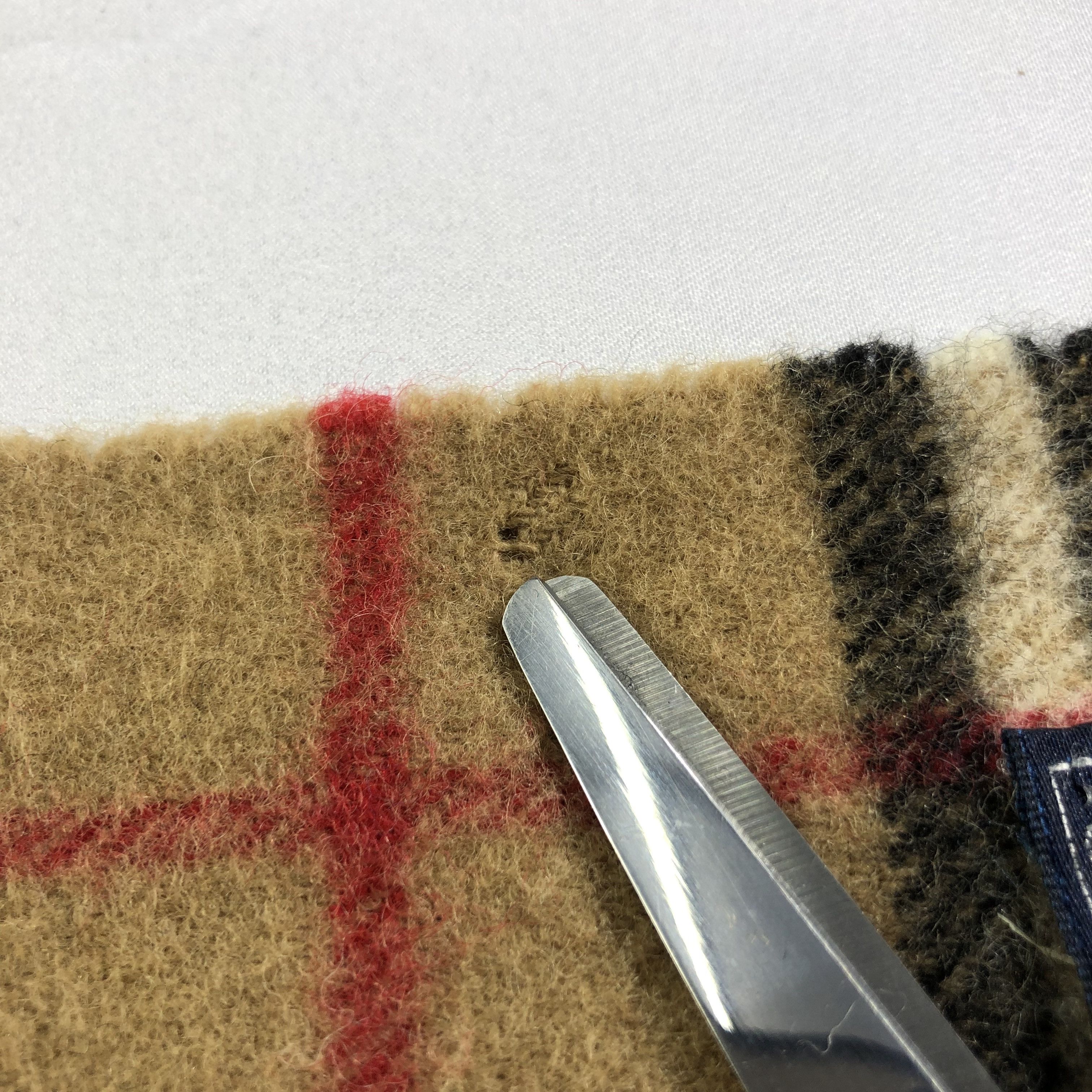 Burberry Burberrys Tan Nova Check Wool Scarf Muffler V1388 Size ONE SIZE - 7 Thumbnail