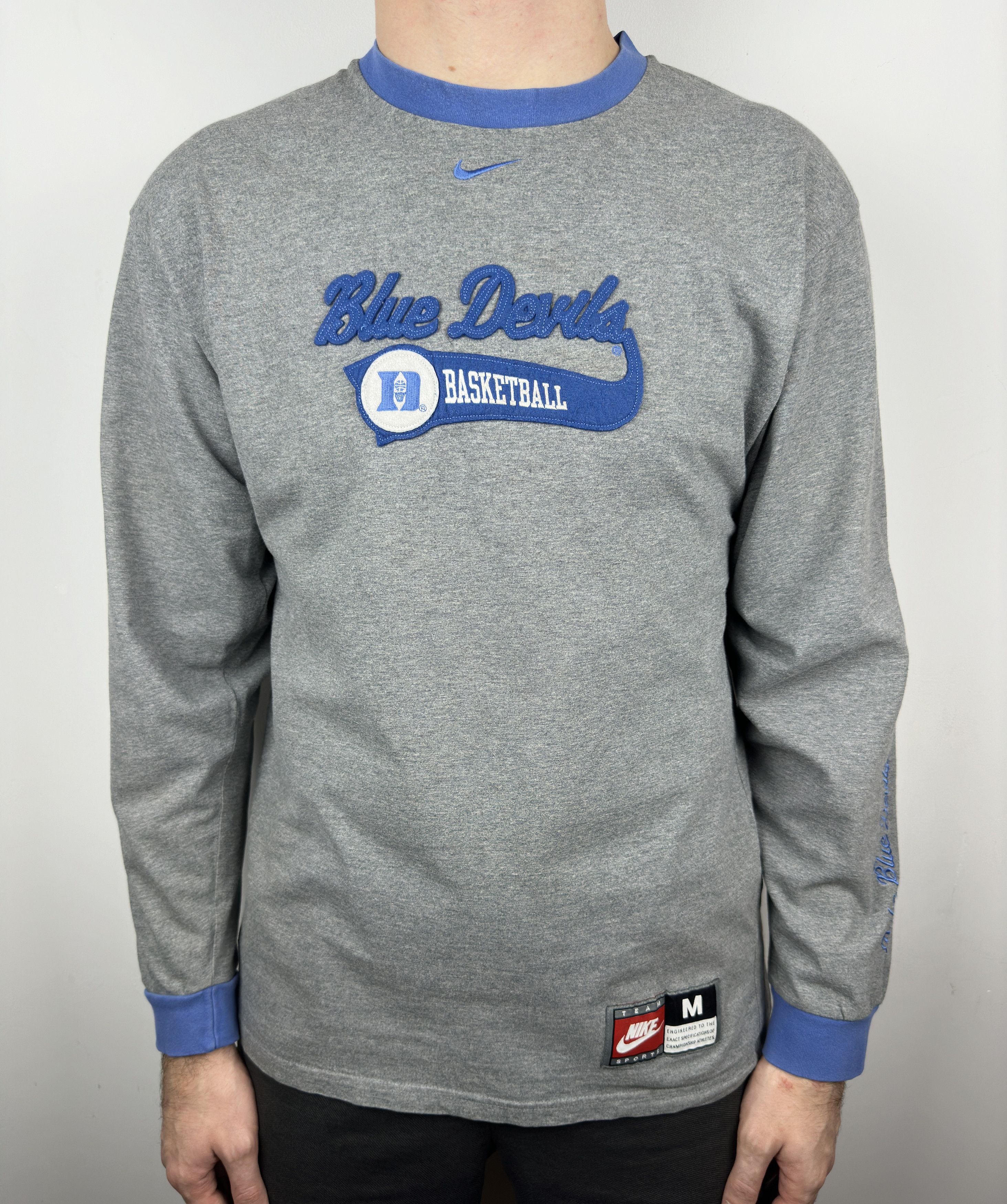 Nike 90s Vintage Nike Duke Blue Devils Long Sleeve T Shirt Tee Size US M / EU 48-50 / 2 - 2 Thumbnail