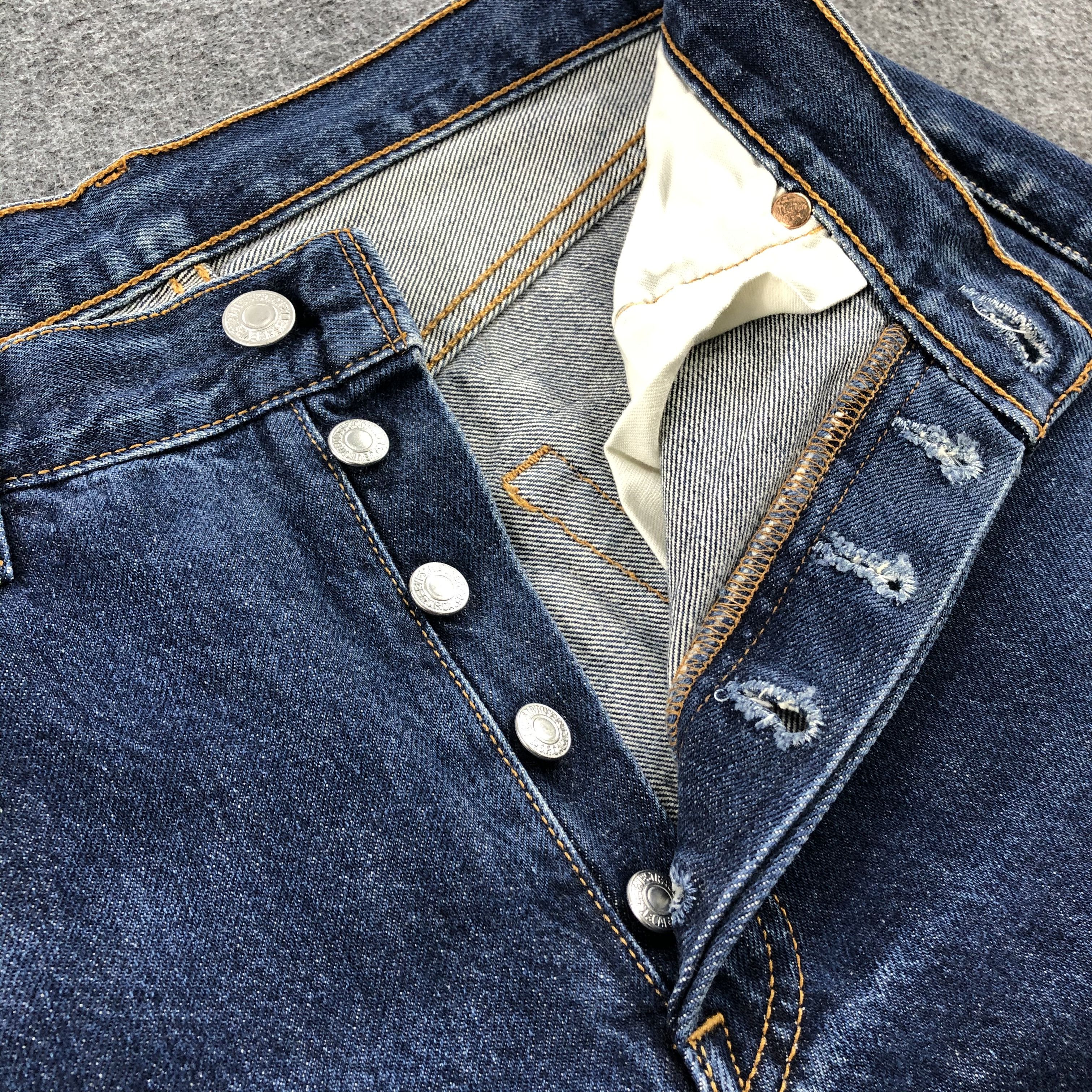 Levi's Vintage Levis 501 Jeans Blue Washed Denim KJ466 Size US 29 - 8 Thumbnail