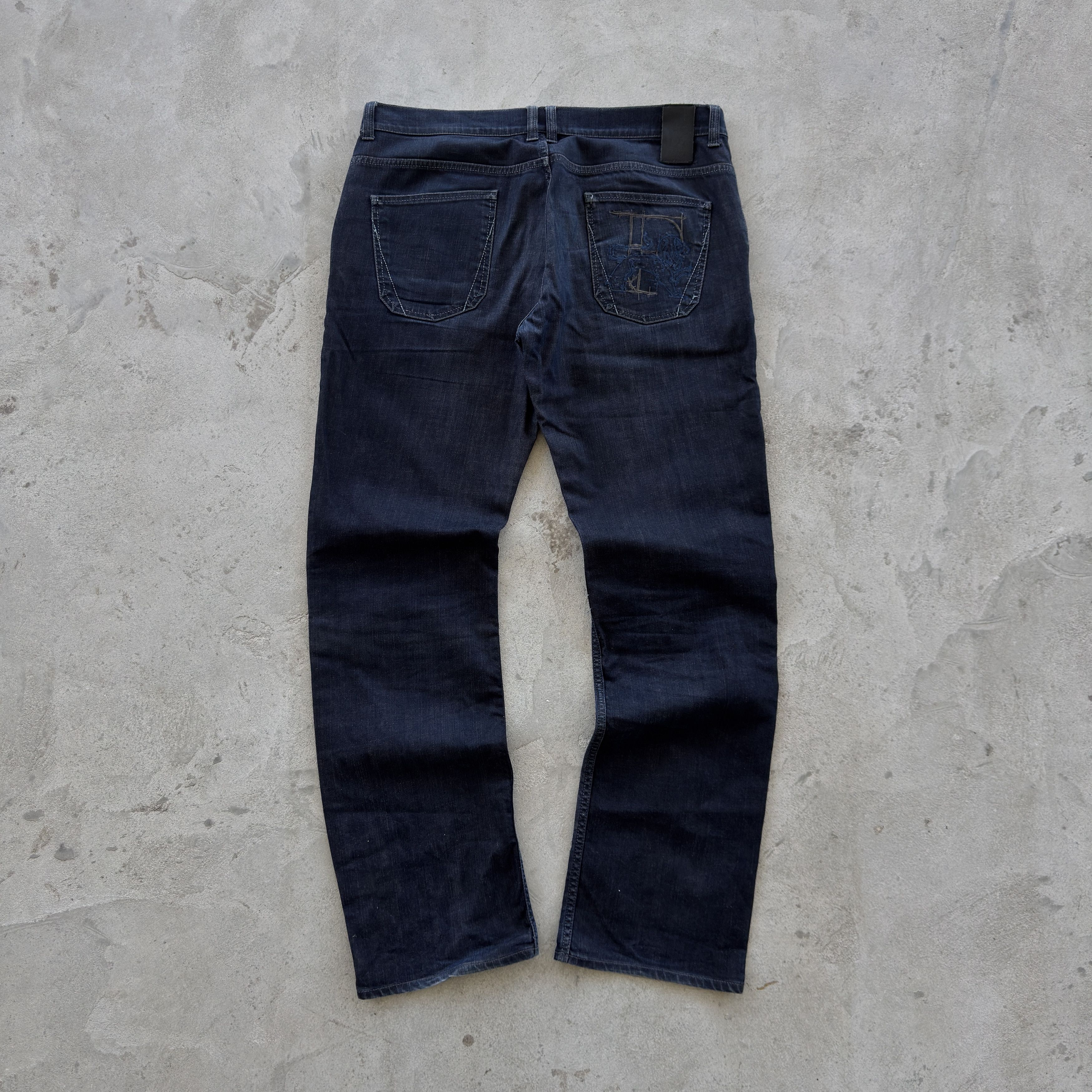 Gianfranco Ferre Gianfranco Ferre Ittierre Vintage Dark Wash Denim Jeans 54 Size US 38 / EU 54 - 1 Thumbnail