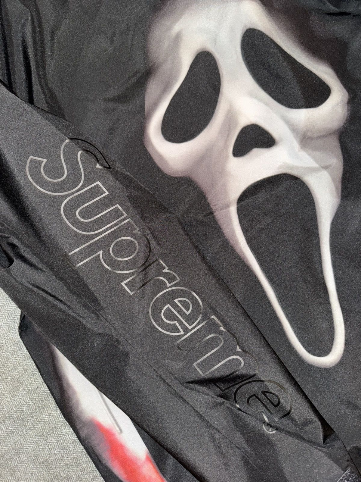 Supreme Supreme GORE-TEX Ghostface® Scream Shell Jacket Size US S / EU 44-46 / 1 - 2 Thumbnail
