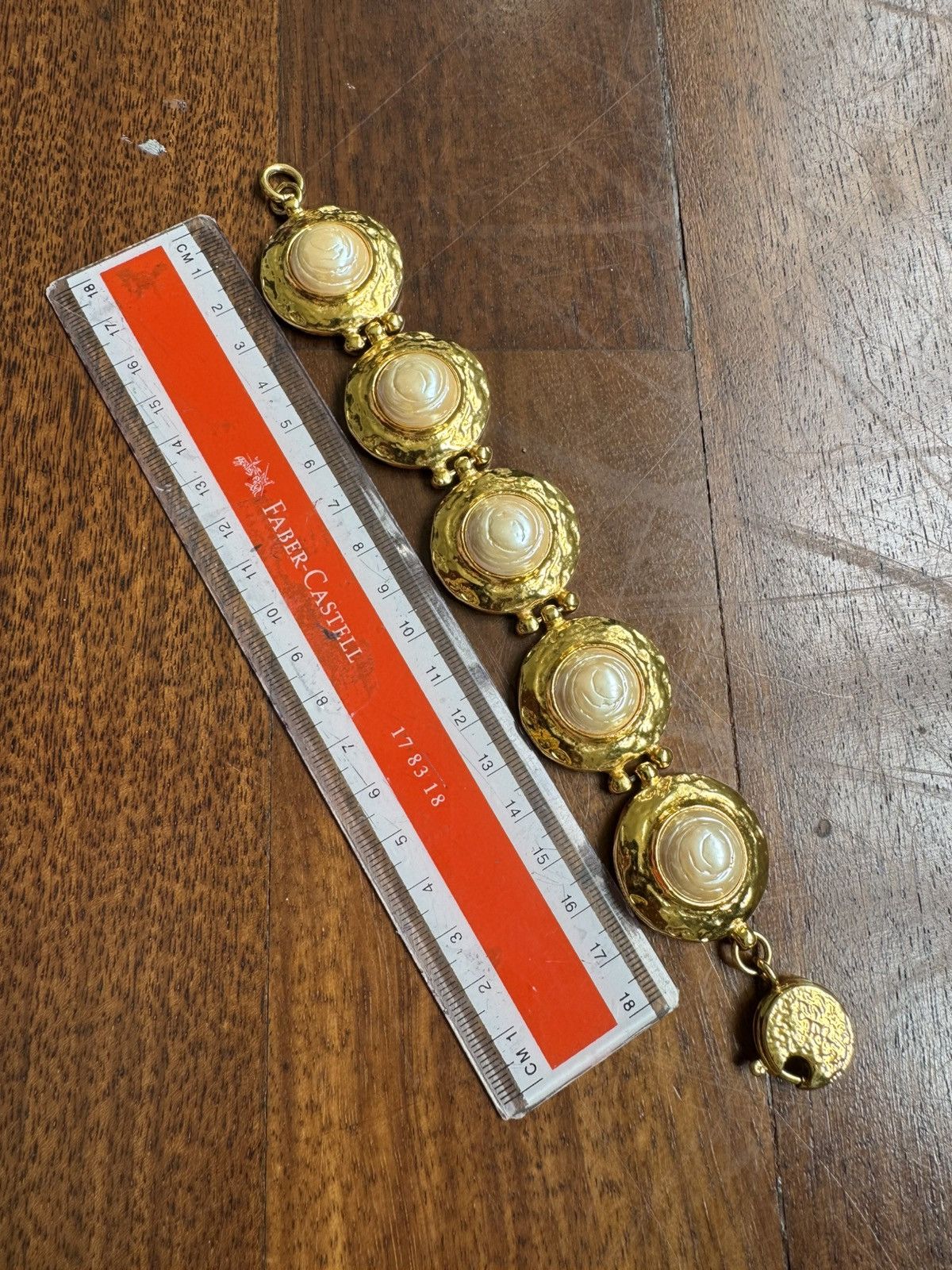 Jewelry × Vintage × Yves Saint Laurent VTG 1980s YSL BY ROBERT GOOSSENS ATLAS GOLD TONE BRACELET Size ONE SIZE - 3 Thumbnail