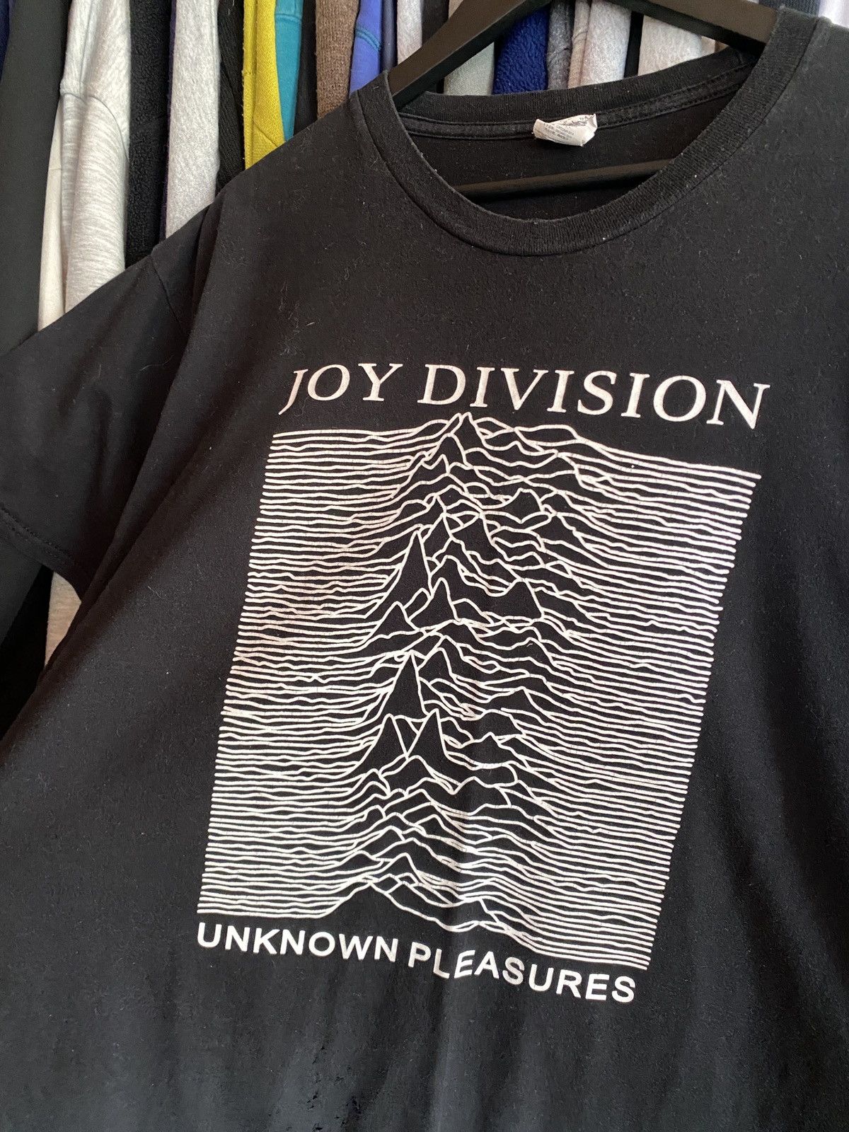 Joy Division VINTAGE JOY DIVISION UNKNOWN PLEASURES DISTRESSED T-shirt Size US XL / EU 56 / 4 - 2 Thumbnail