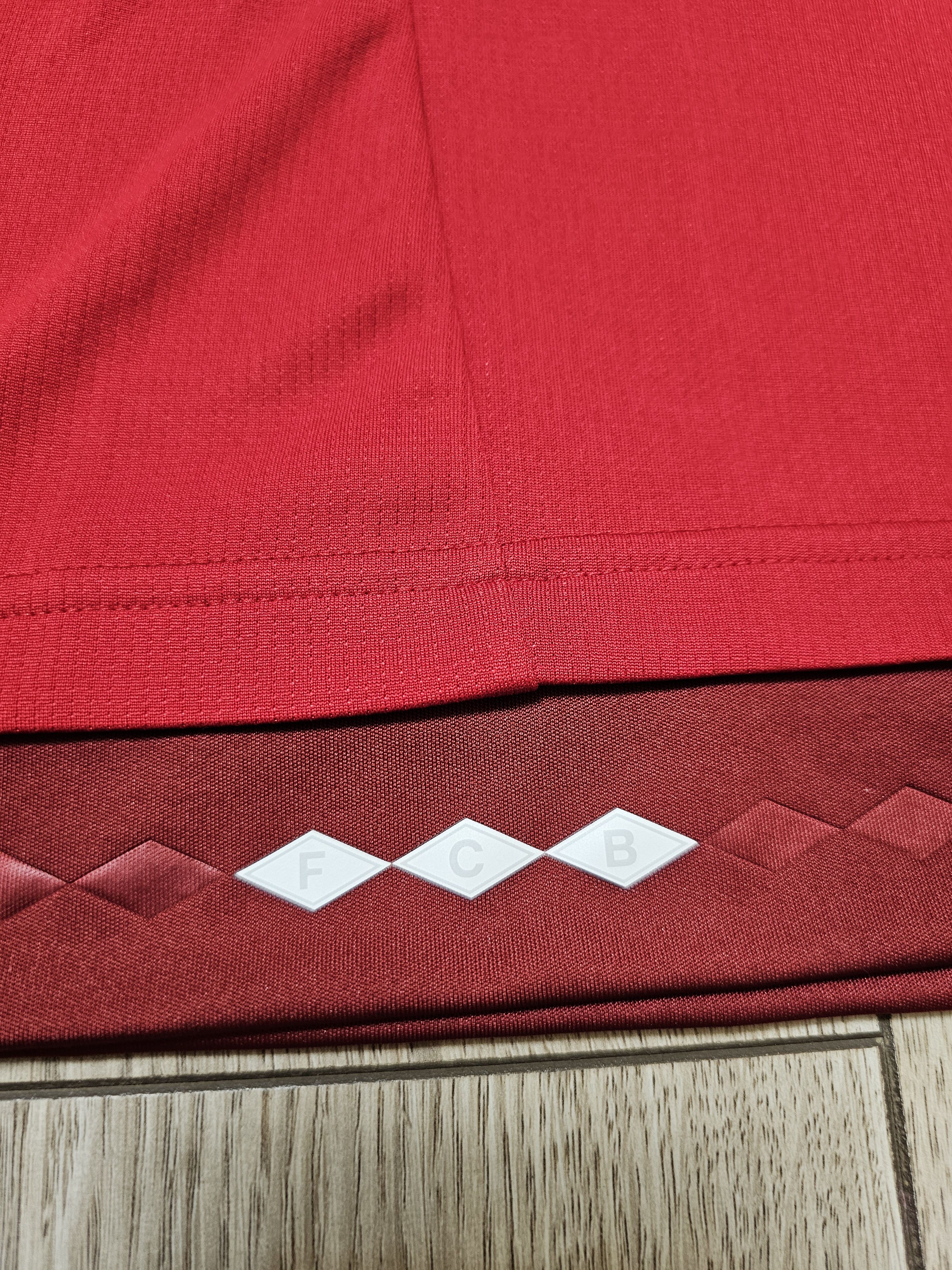 Adidas BAYERN MUNICH 2015 2016 HOME FOOTBALL SHIRT SOCCER JERSEY Size US M / EU 48-50 / 2 - 8 Thumbnail