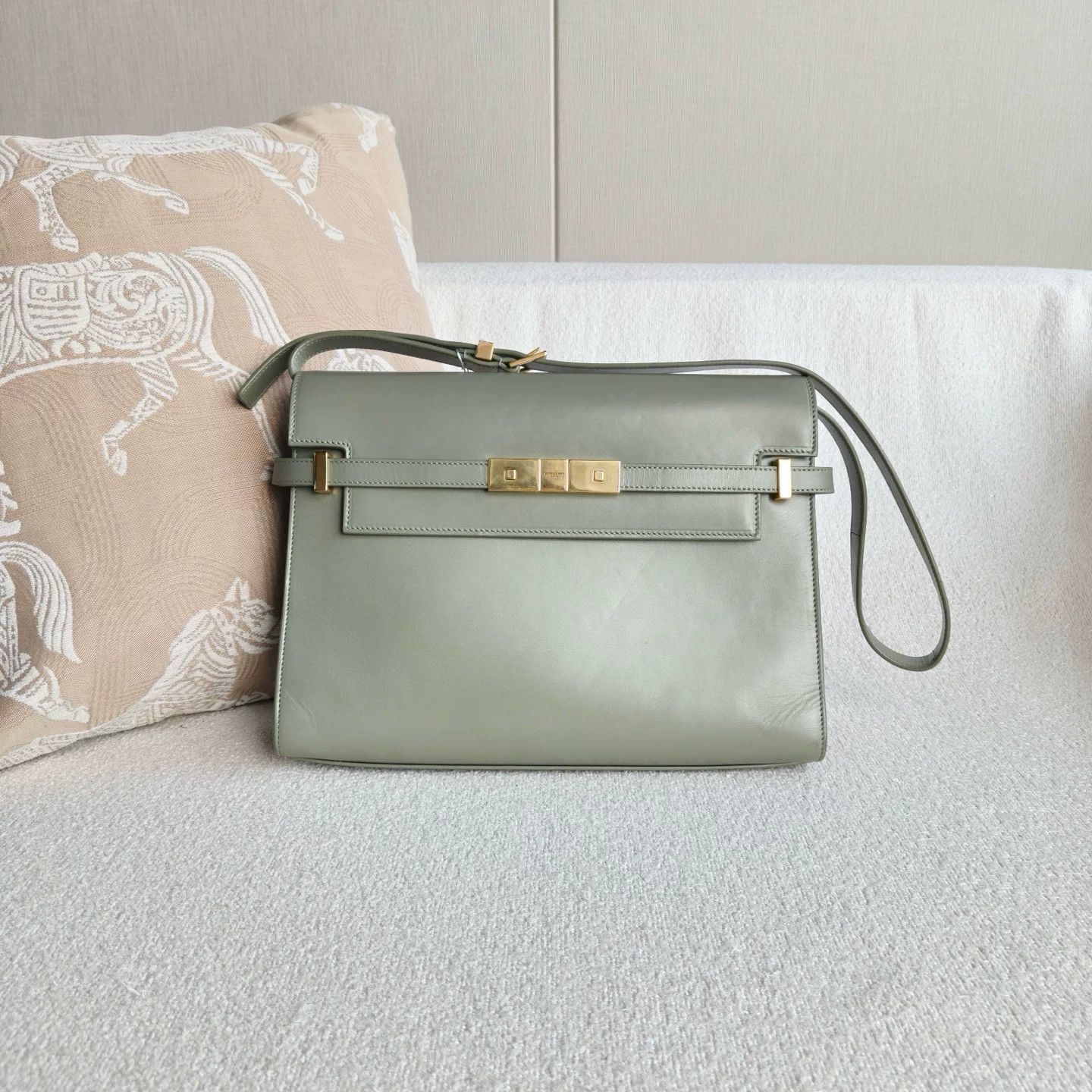 Saint Laurent Paris Pre-loved Bag Very good condition Size ONE SIZE - 1 Thumbnail