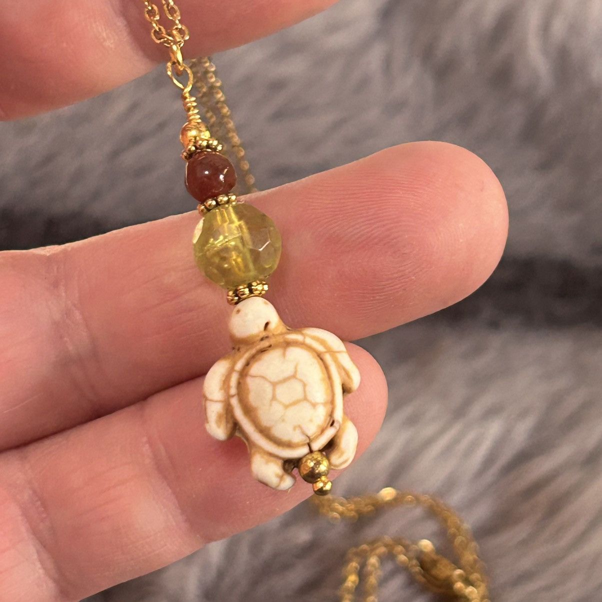 Handmade Handcrafted magnesite turtle beaded pendant necklace Size ONE SIZE - 6 Thumbnail