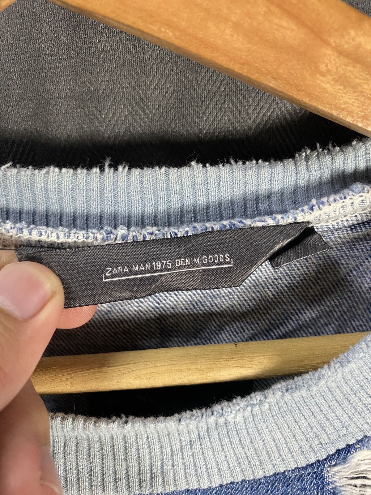 Designer × Zara Zara Distressed Printed Faux Denim Pullover Size US XL / EU 56 / 4 - 3 Thumbnail