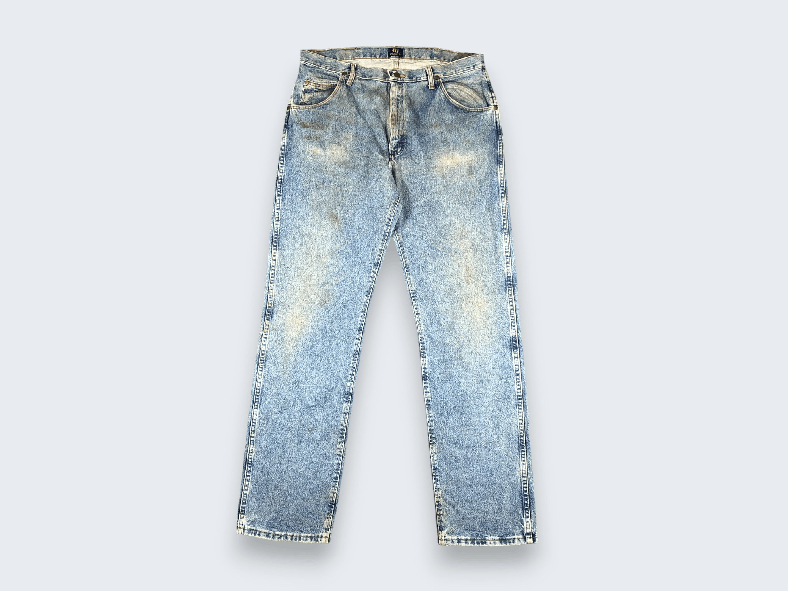 Vintage × Wrangler Vintage Wrangler 47 Regular Fit Light Blue Wash Jeans L654 Size US 38 / EU 54 - 1 Thumbnail