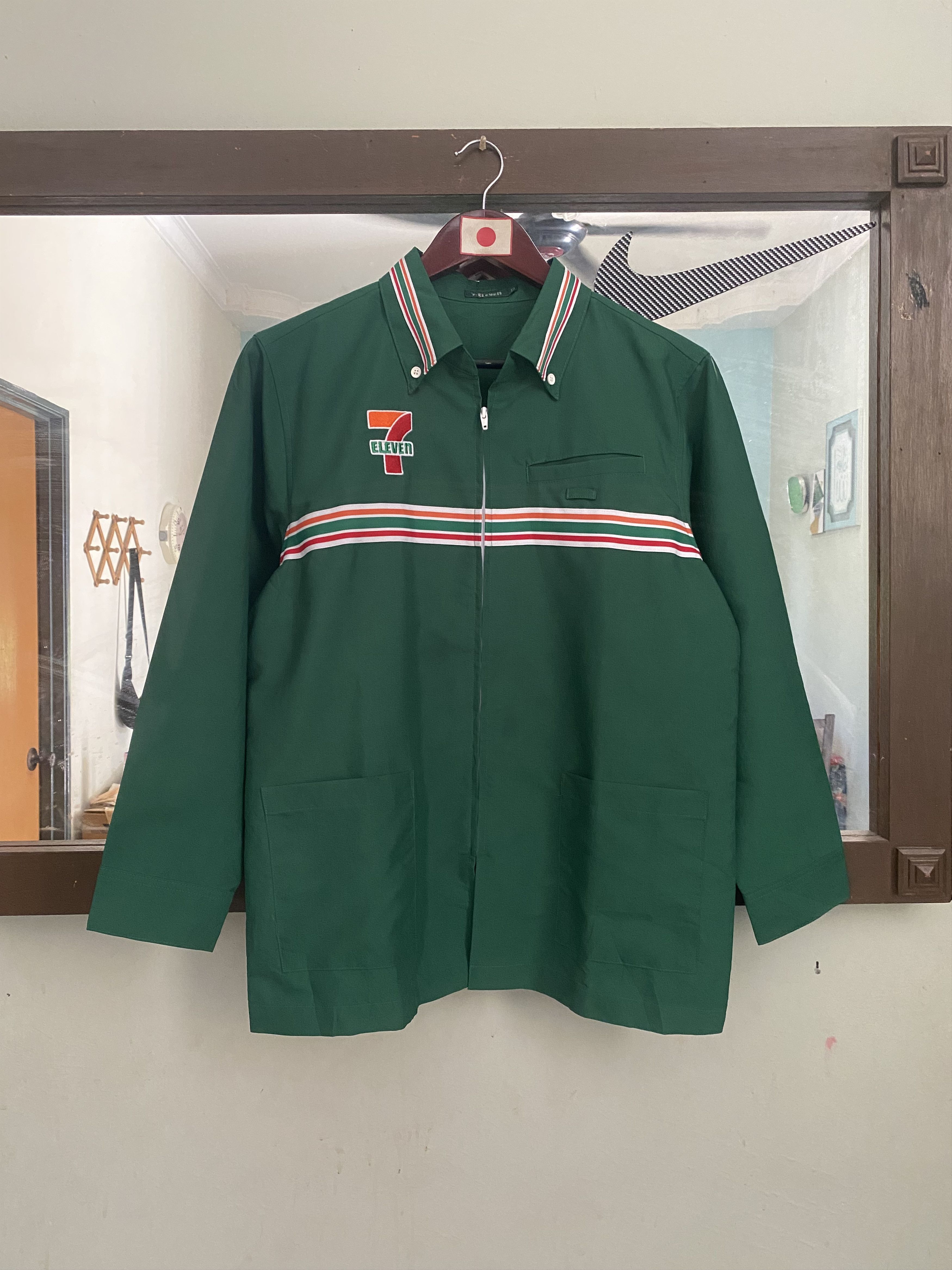 image of Logo 7 x Workers Vintage 7 Eleven Ziper Shirt, Men's (Size Medium)