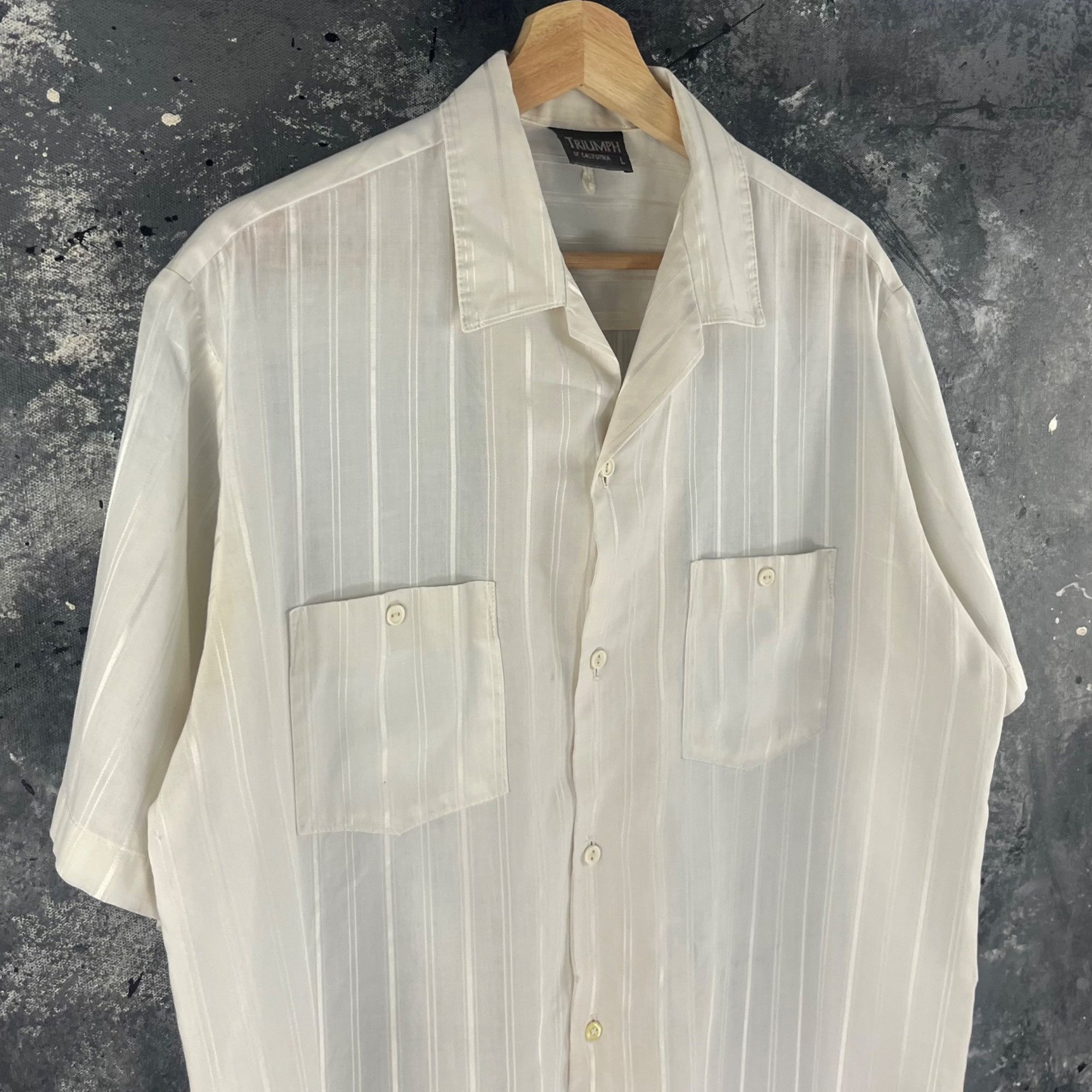 Vintage Vintage 90’s Triumph button shirt Size US L / EU 52-54 / 3 - 2 Thumbnail