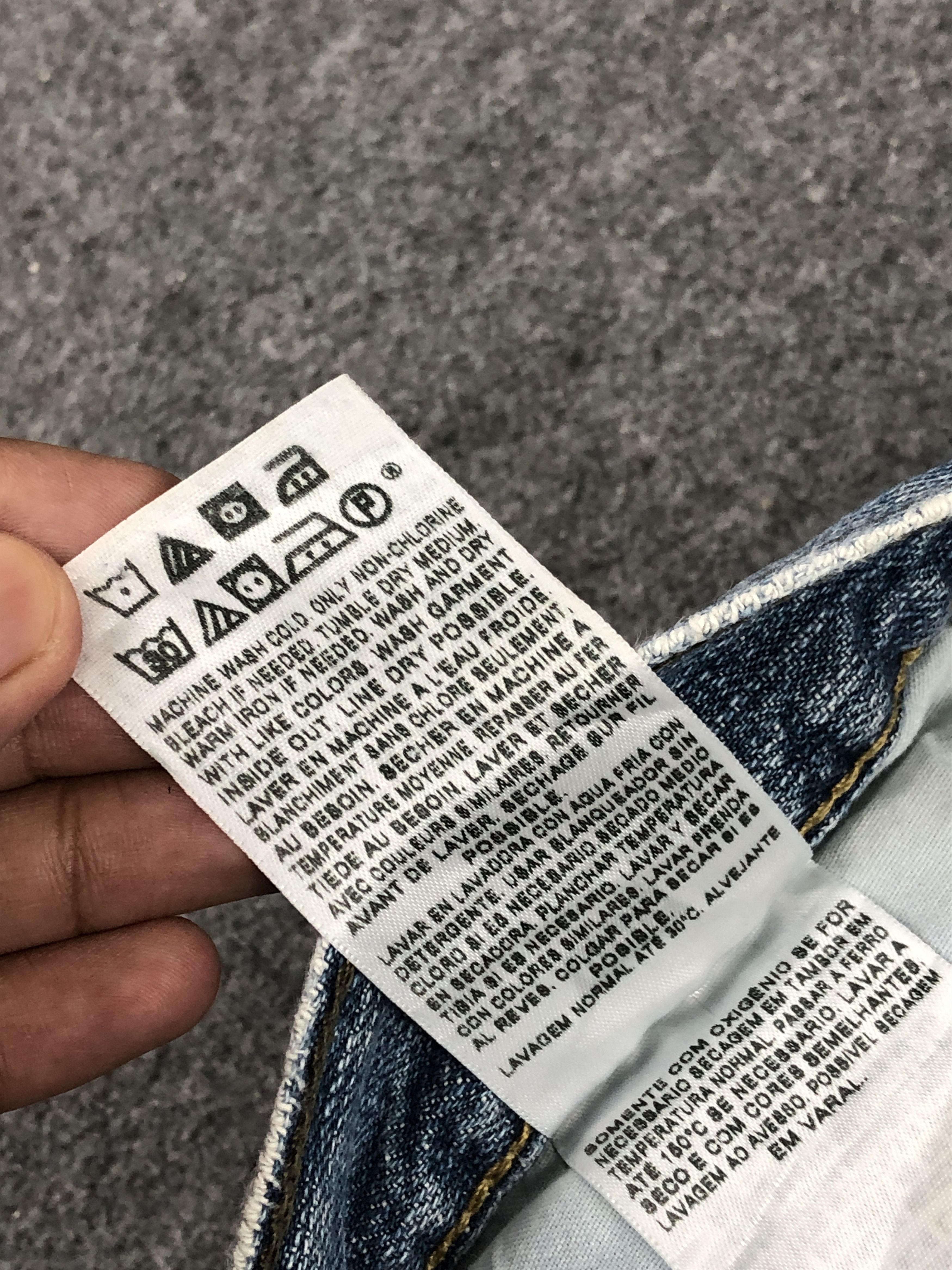 Levi's vIntage Levis 514 Lightwash Blue Jeans DP2429 Size US 33 - 9 Thumbnail